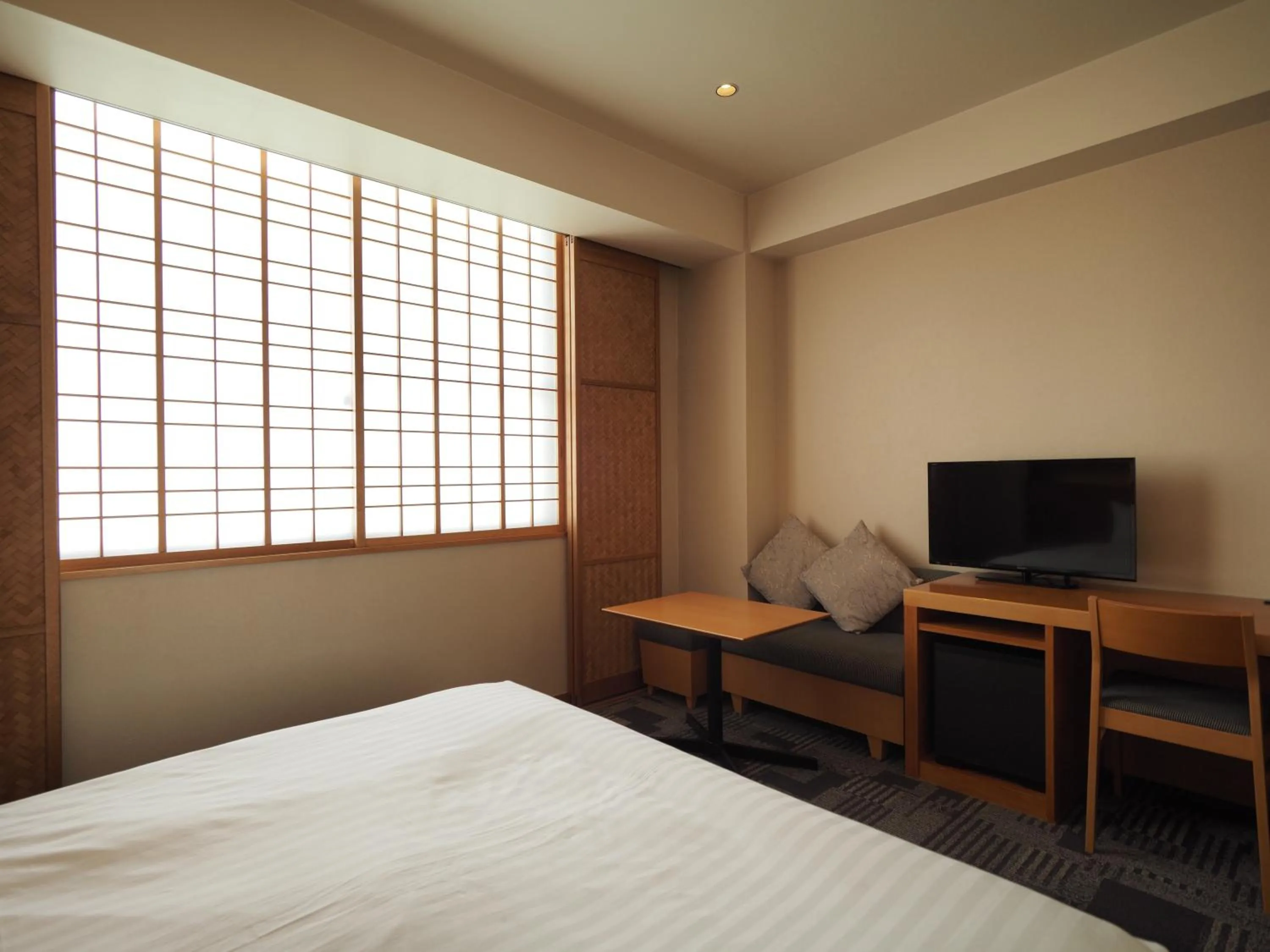 Photo of the whole room, Bed in Nara Plaza Hotel