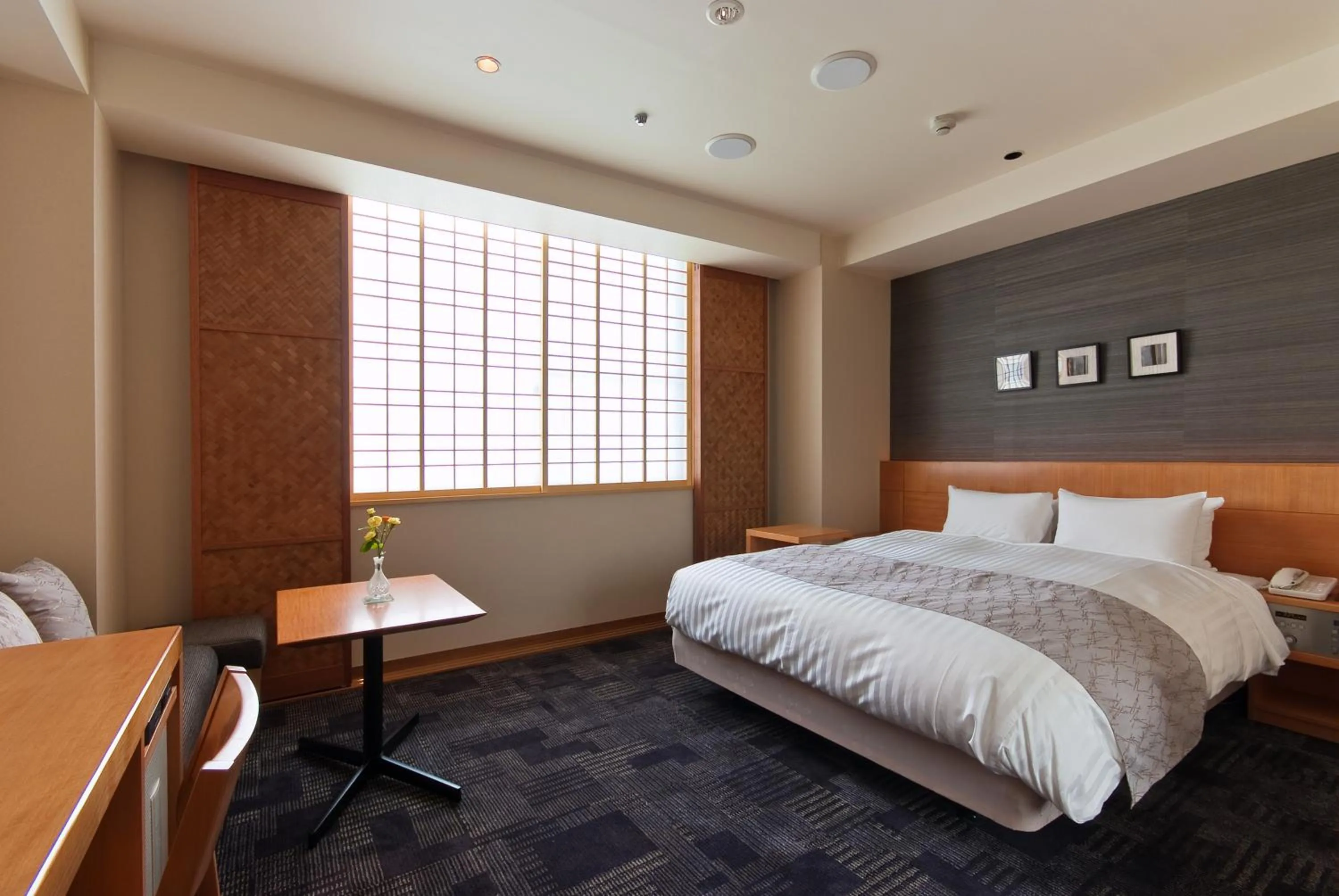 Photo of the whole room, Bed in Nara Plaza Hotel