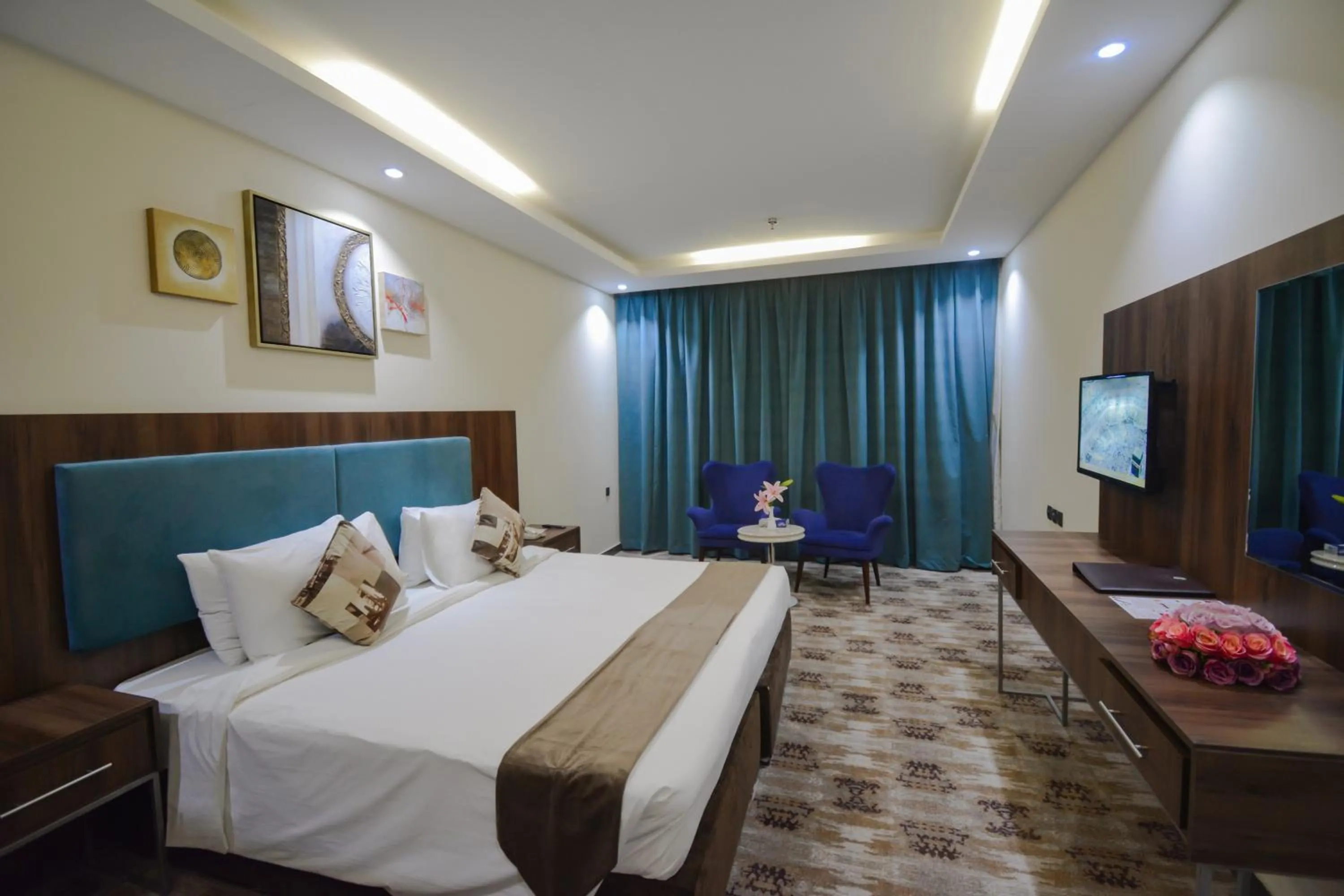 Bedroom in Reef Global Hotel