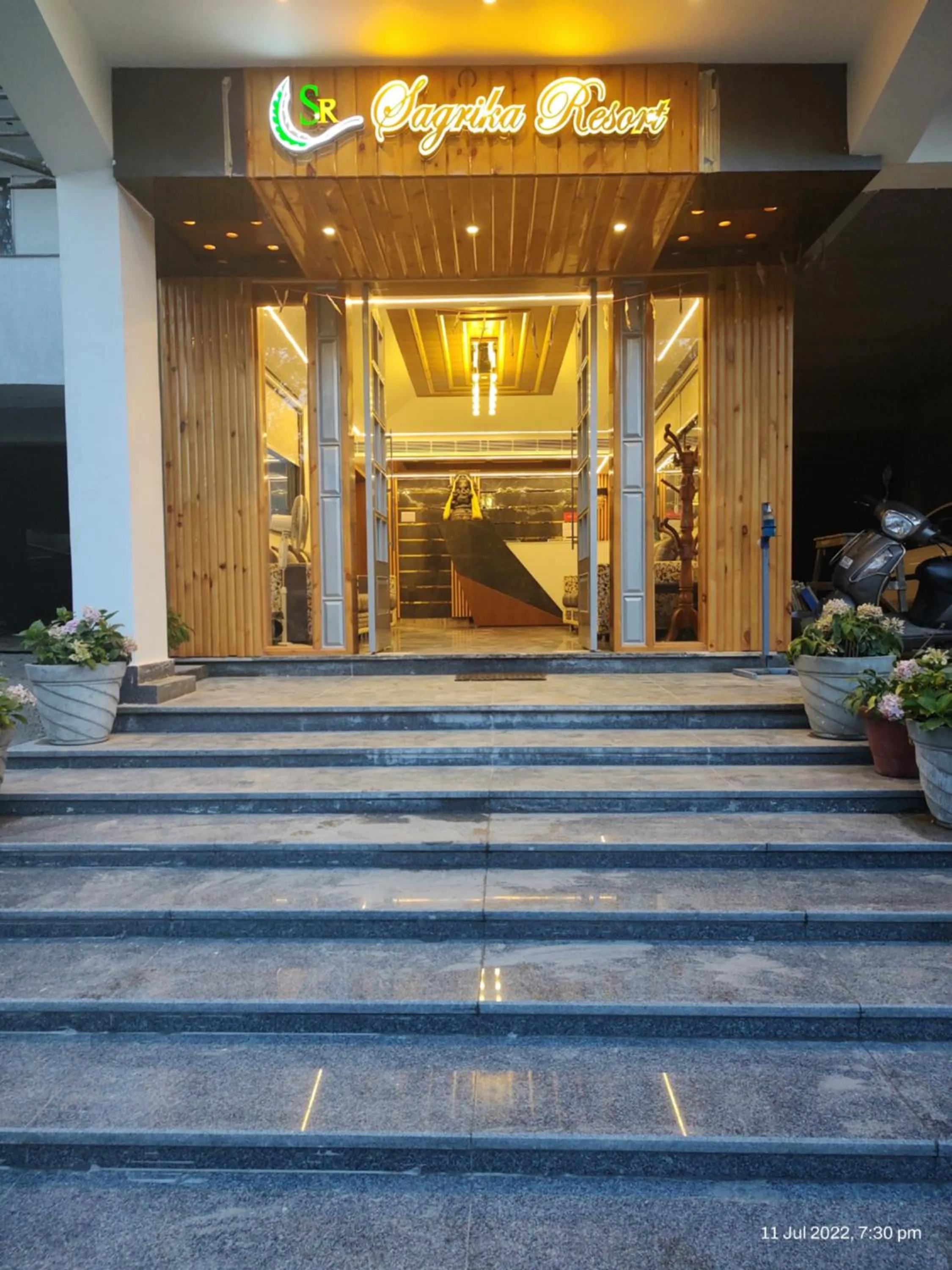 Facade/entrance in Sagrika Resort Dalhousie