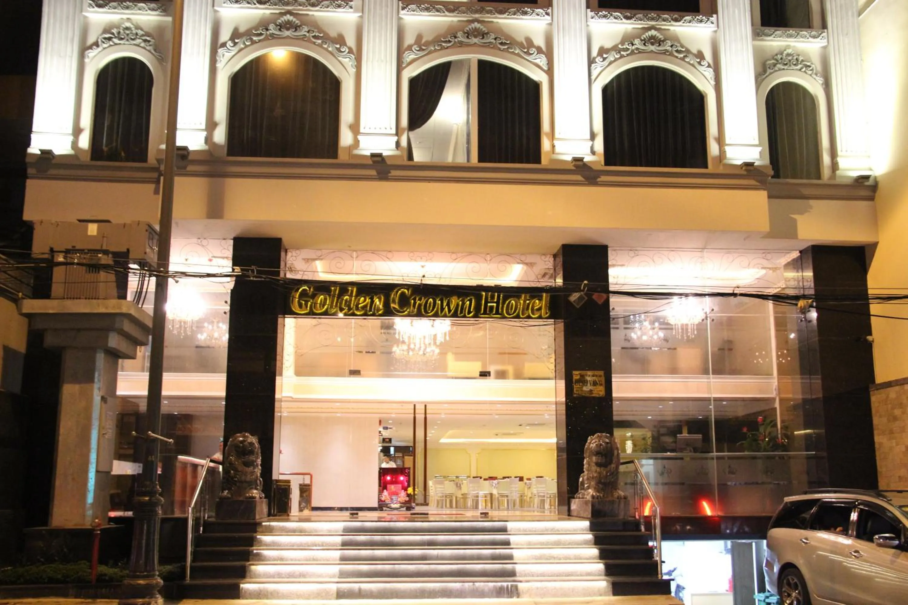Facade/entrance in Golden Crown Hotel