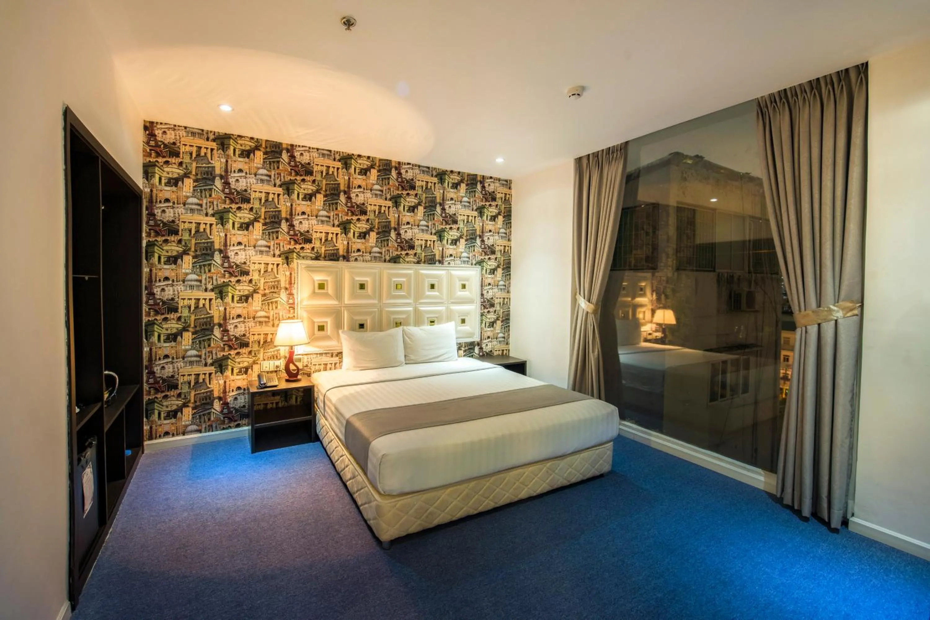 Bed in Golden Crown Hotel