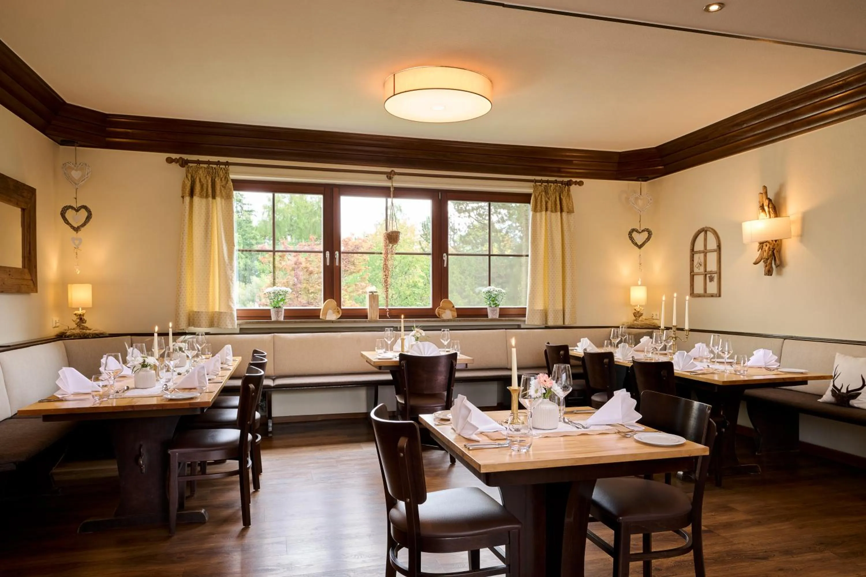 Restaurant/places to eat in Landhotel Grashof