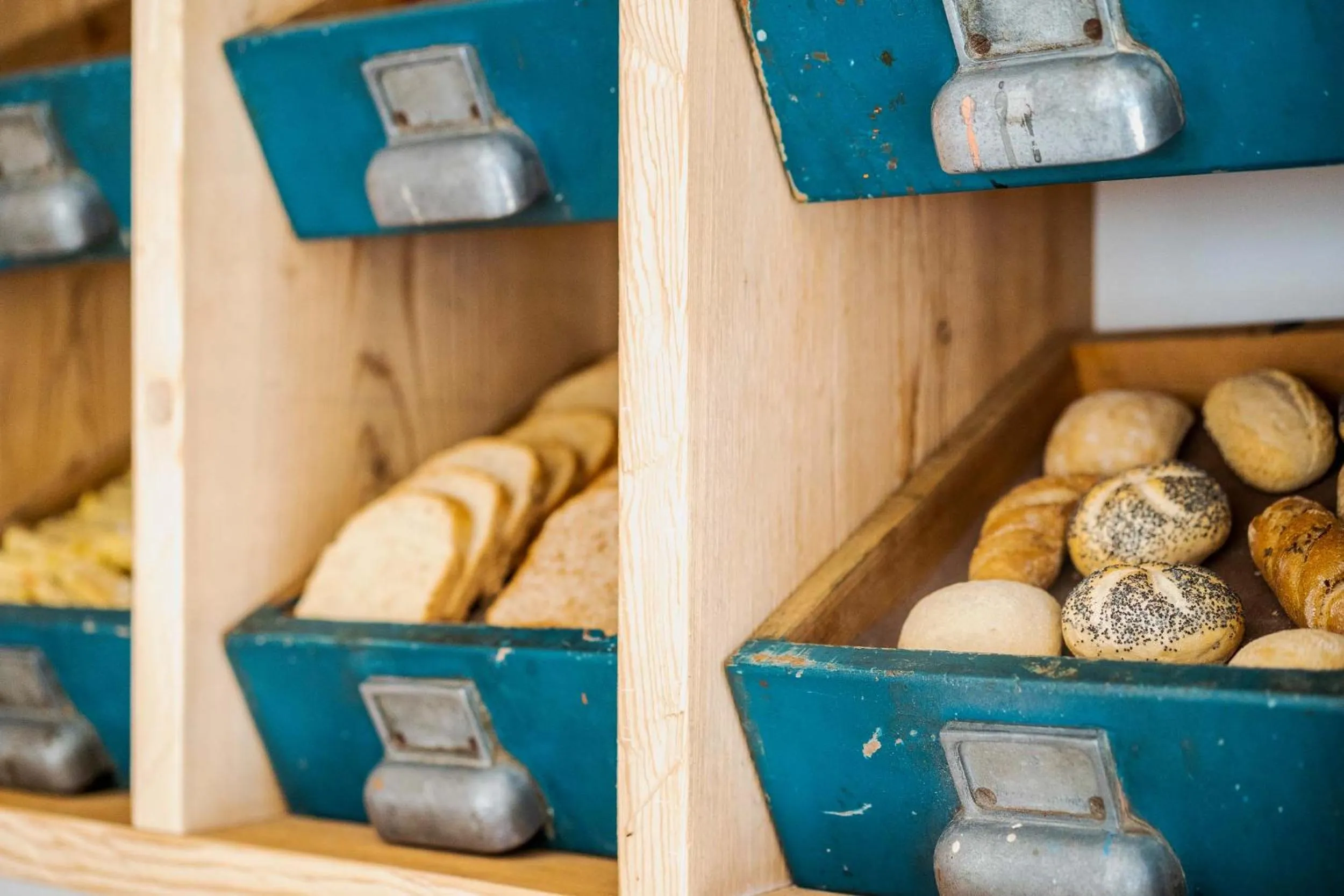 Food and drinks in Camina Suite and Spa