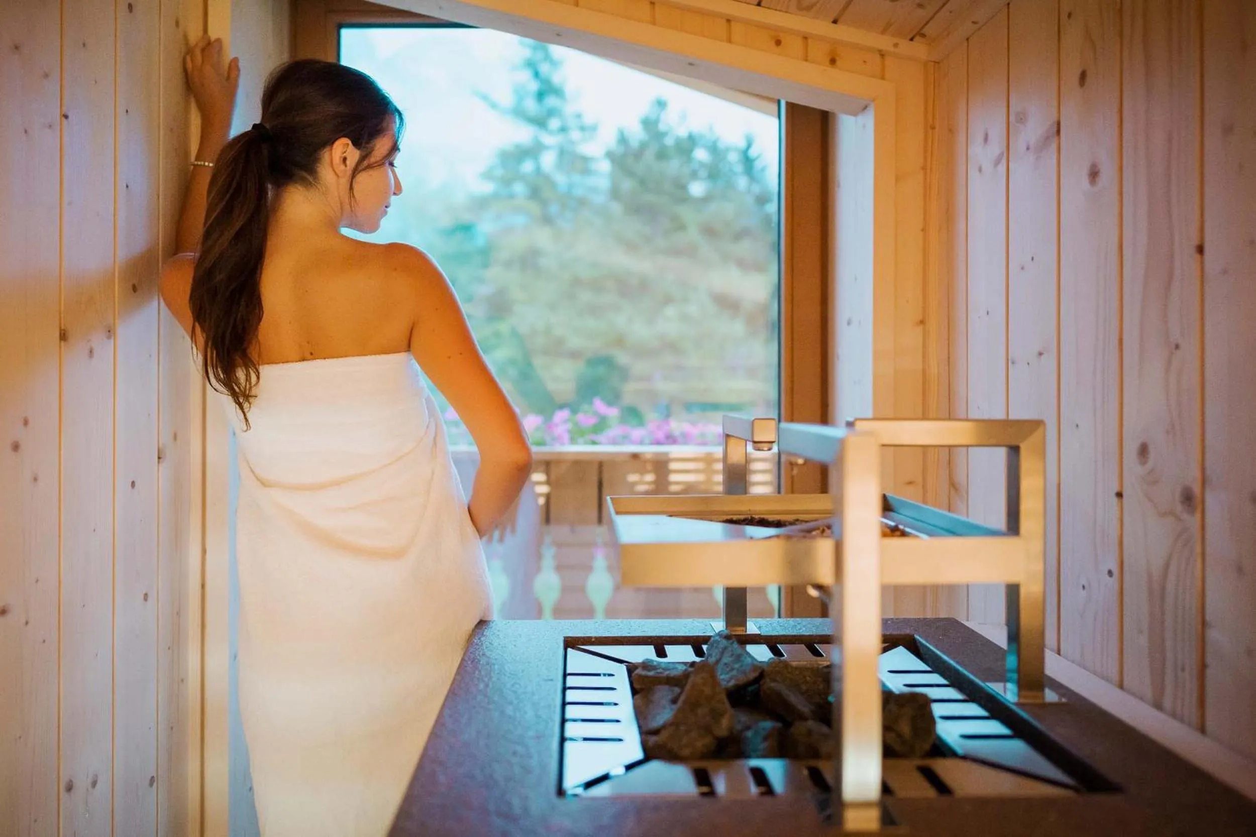 Spa and wellness centre/facilities in Camina Suite and Spa