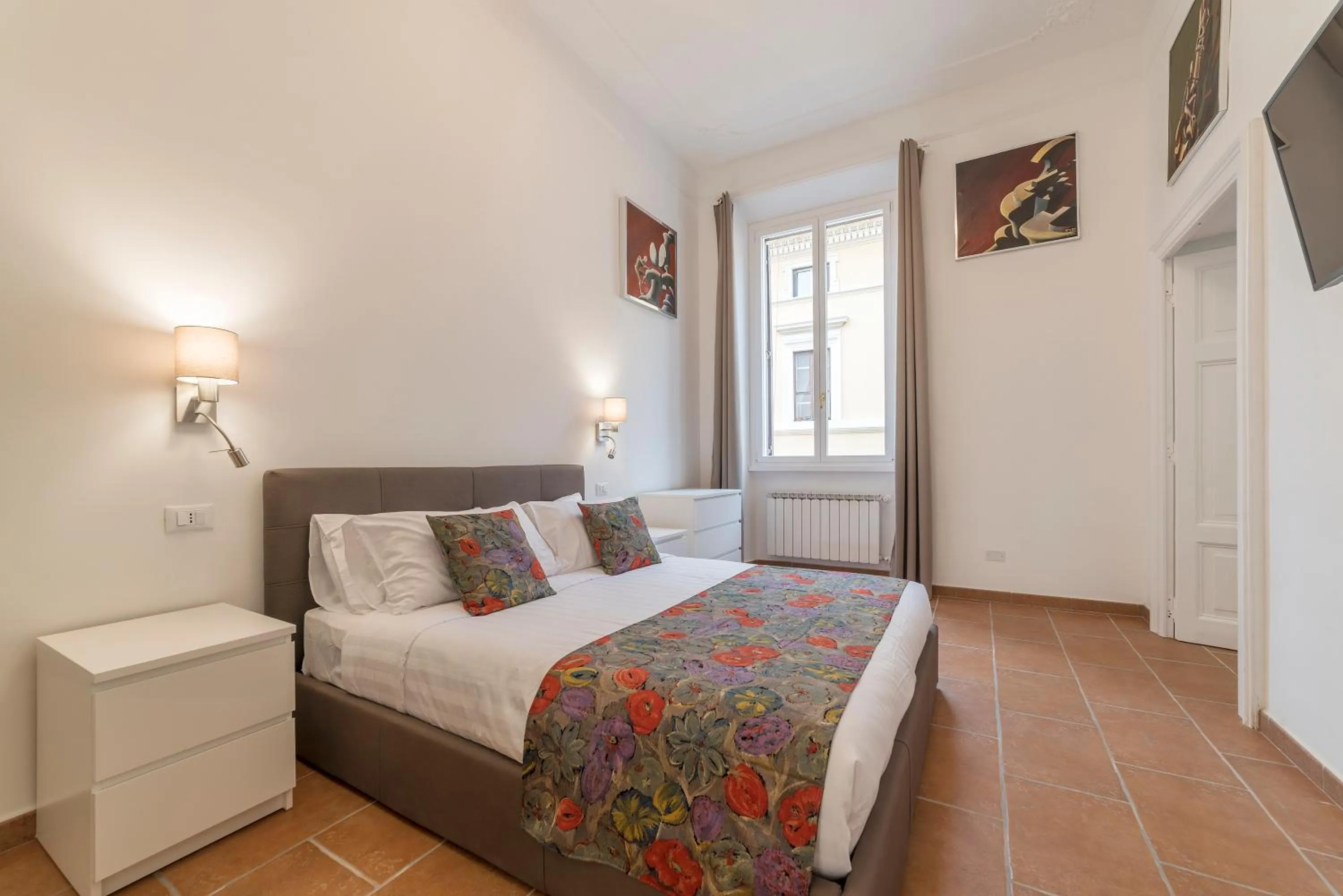 Bed in Appartamento Via Genova