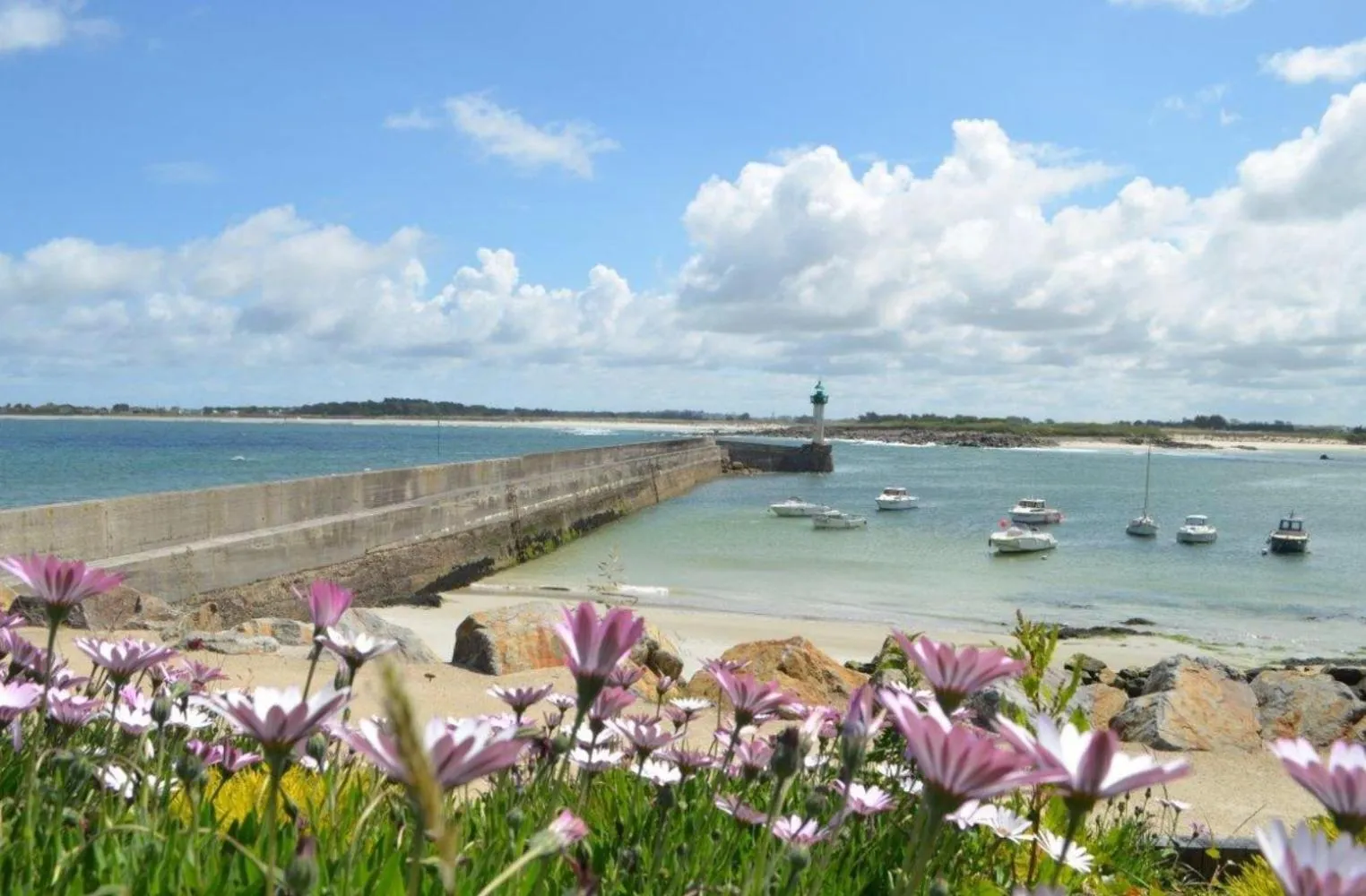 Beach in Les Chambres de Kermenguy