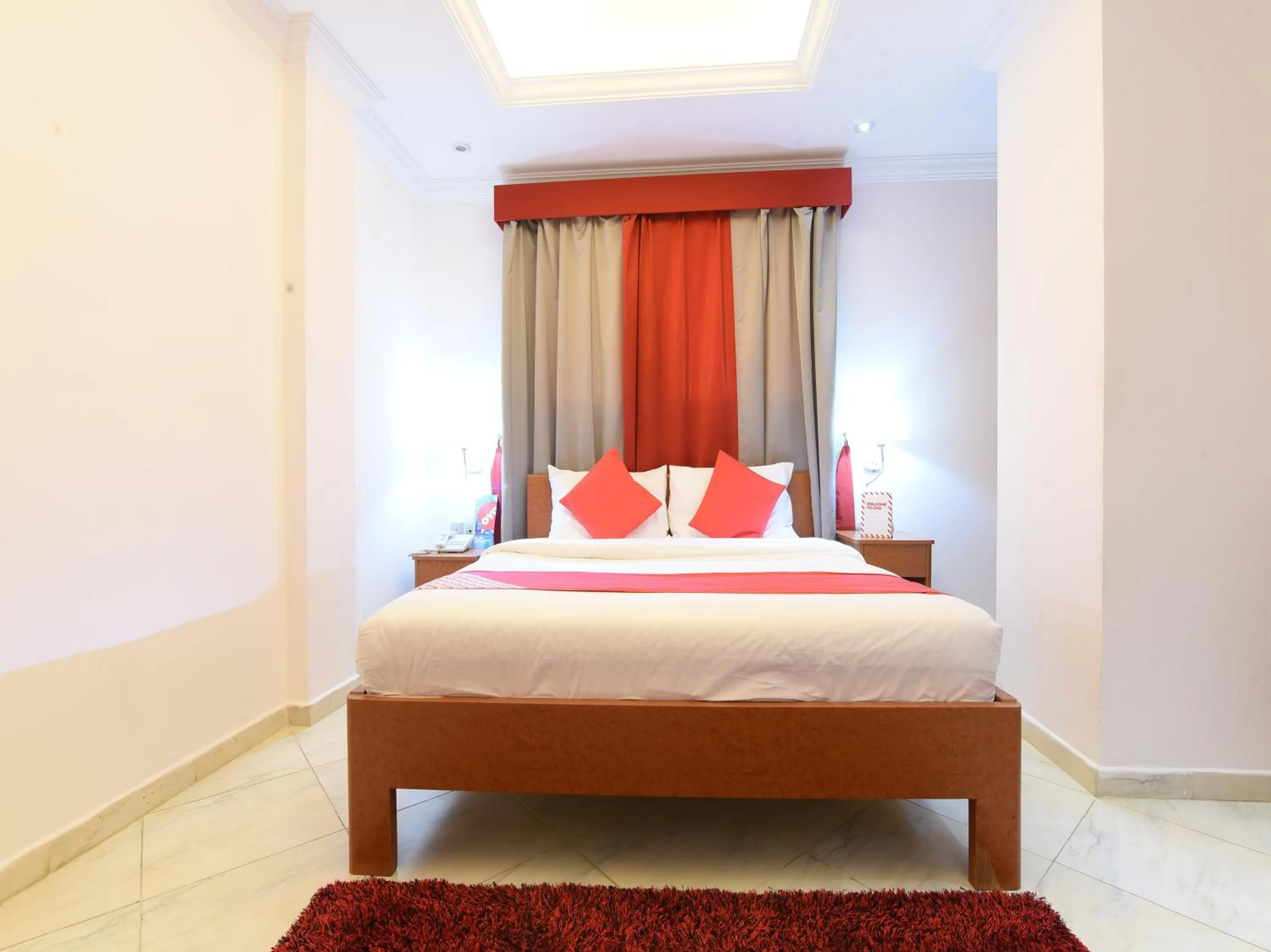 Bedroom, Bed in Mirage Hotel