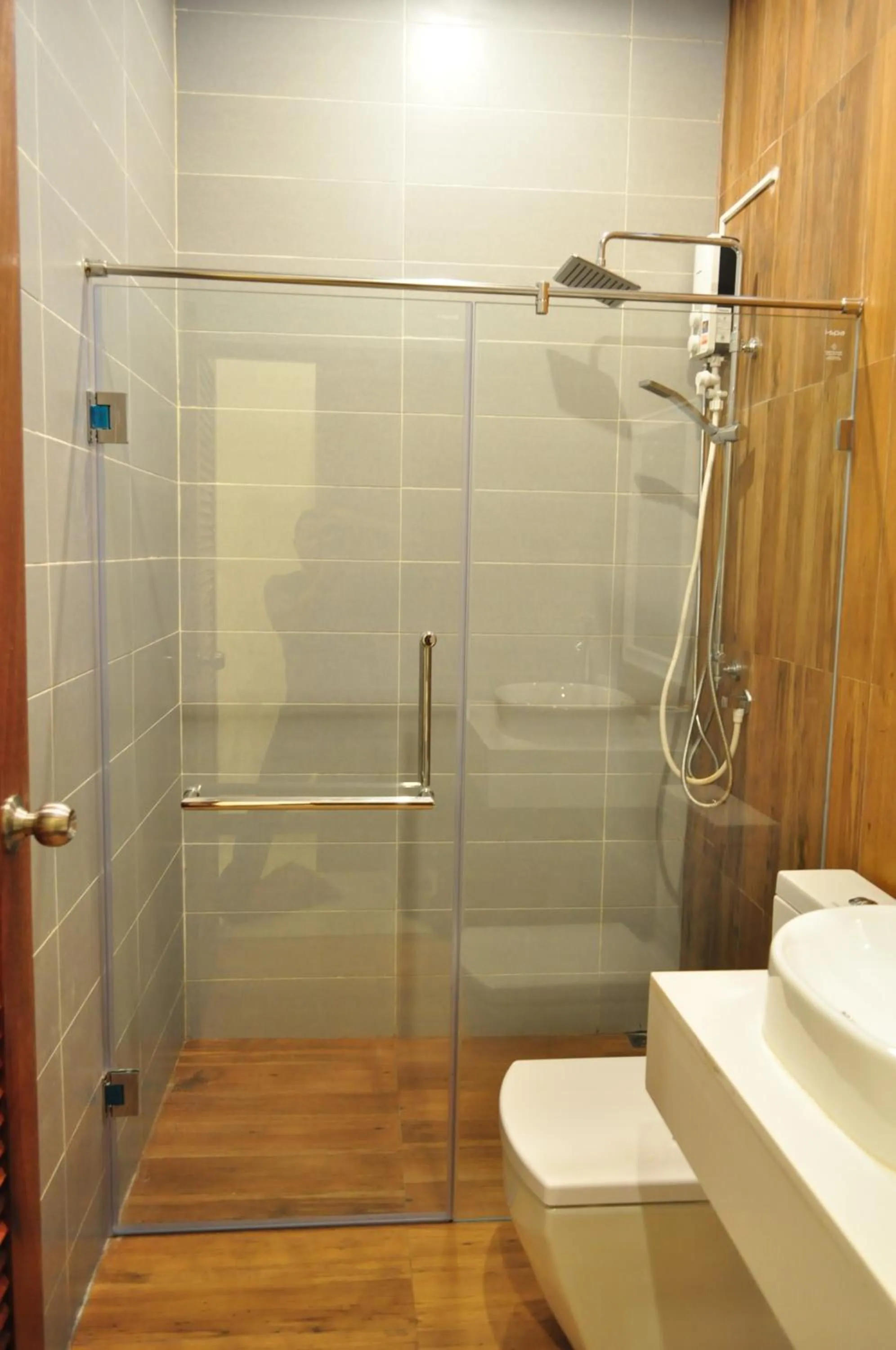 Bathroom in Lanta Seafront Resort