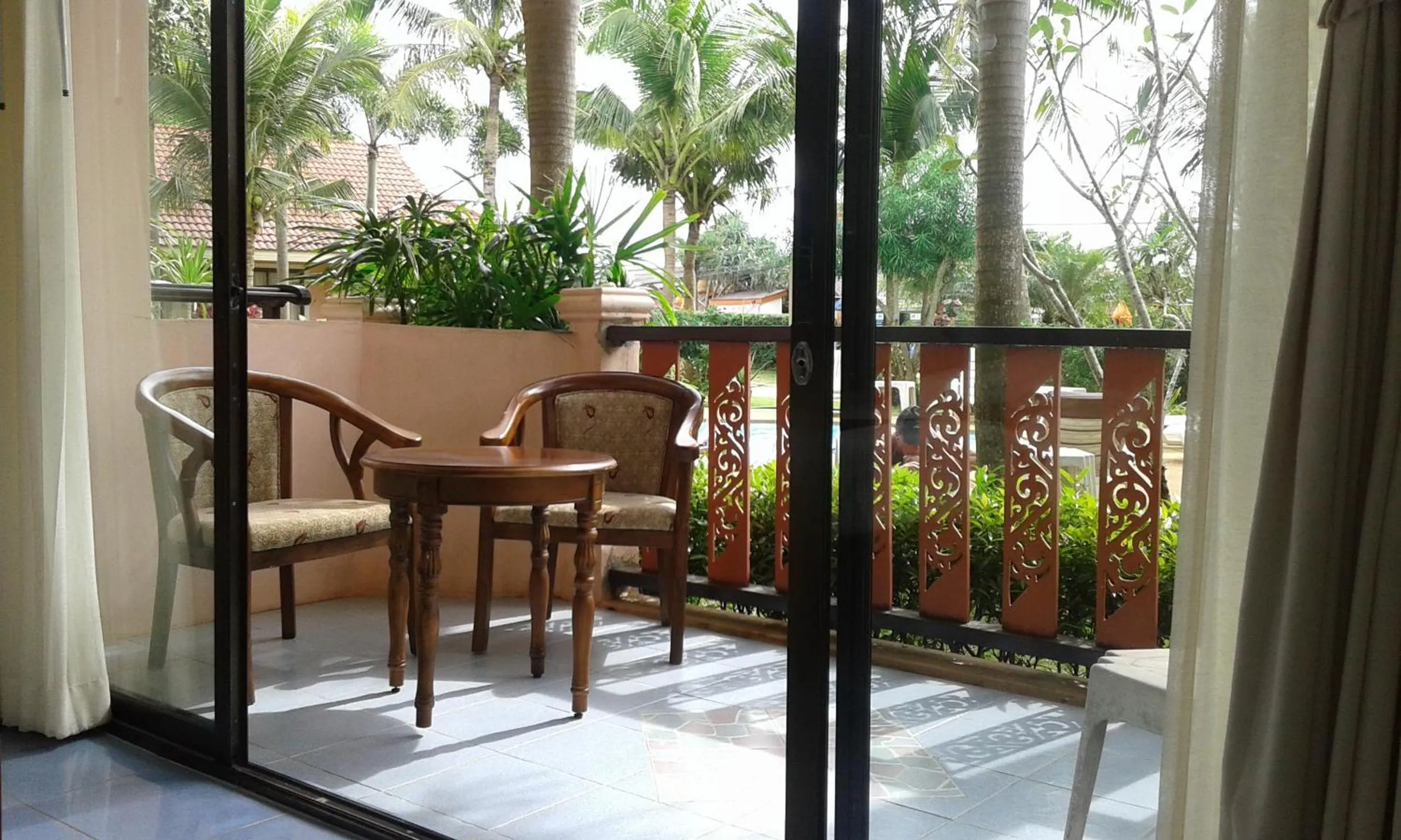 Patio in Lanta Seafront Resort