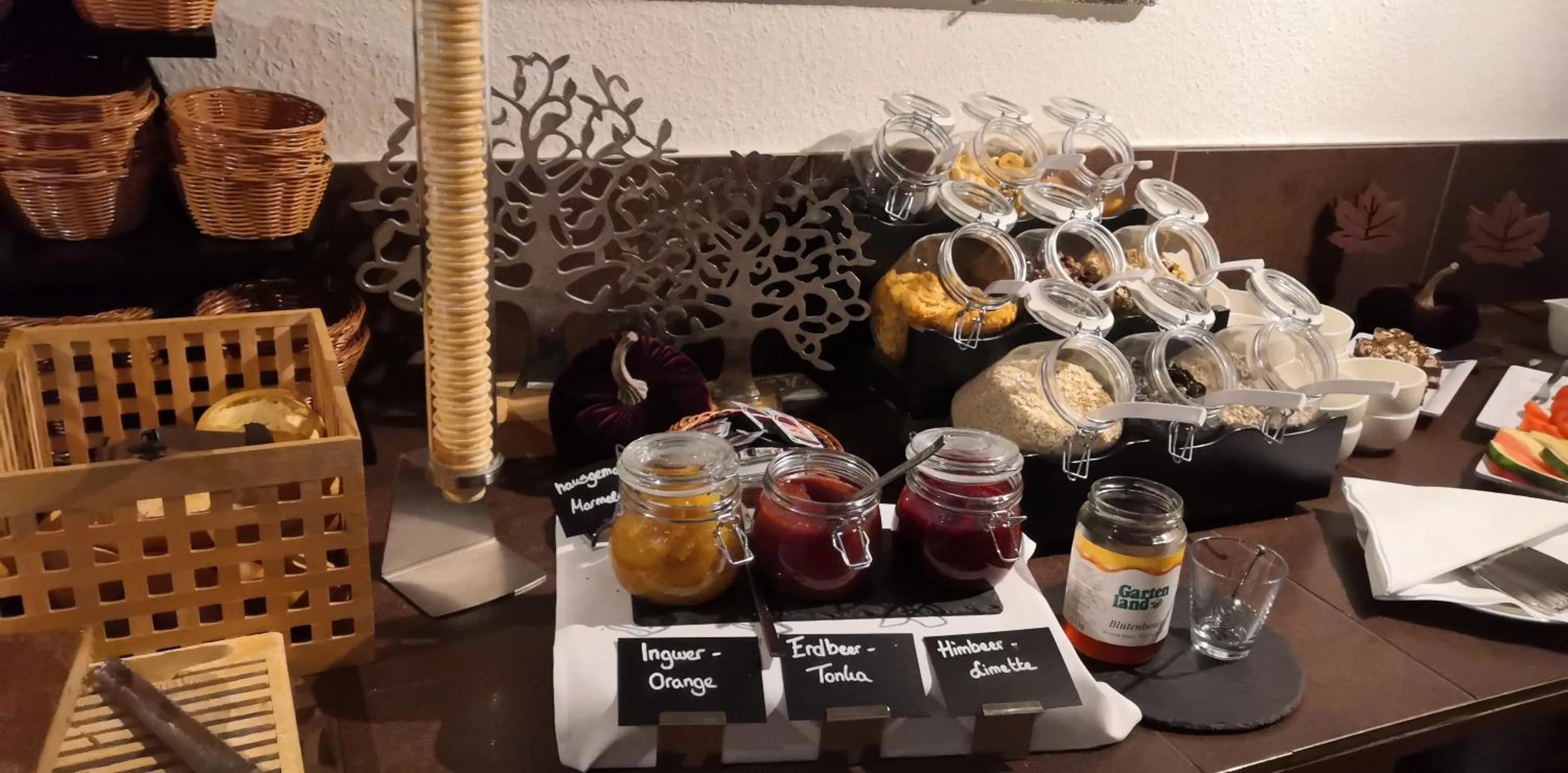 Buffet breakfast in HarzHotel Güntersberge