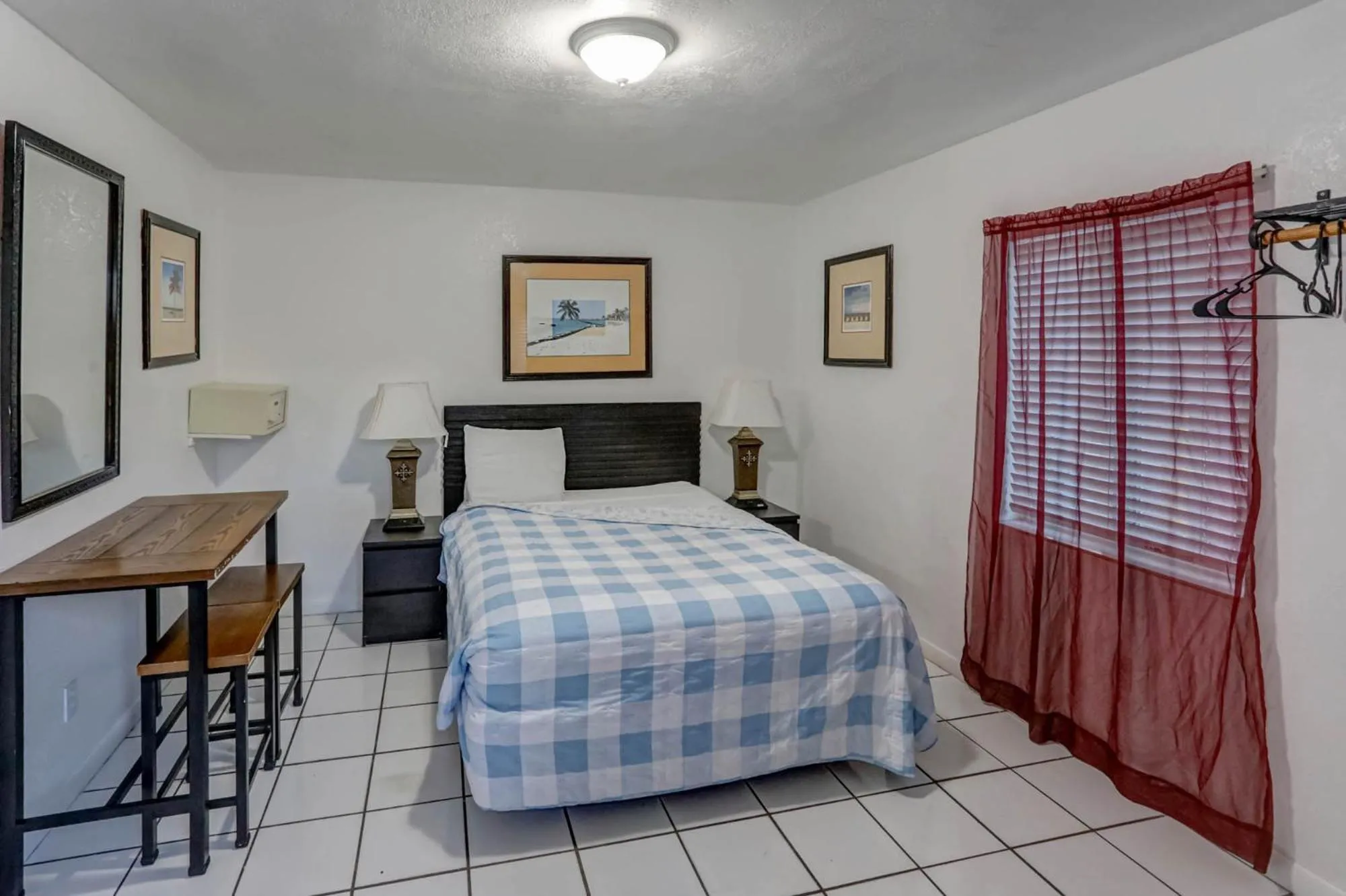 Bed in Green Seas Motel