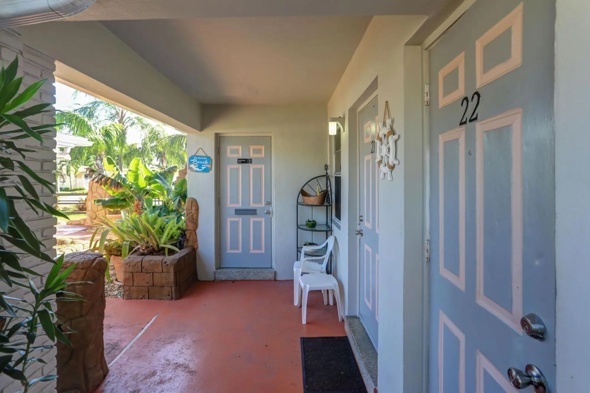 Patio in Green Seas Motel