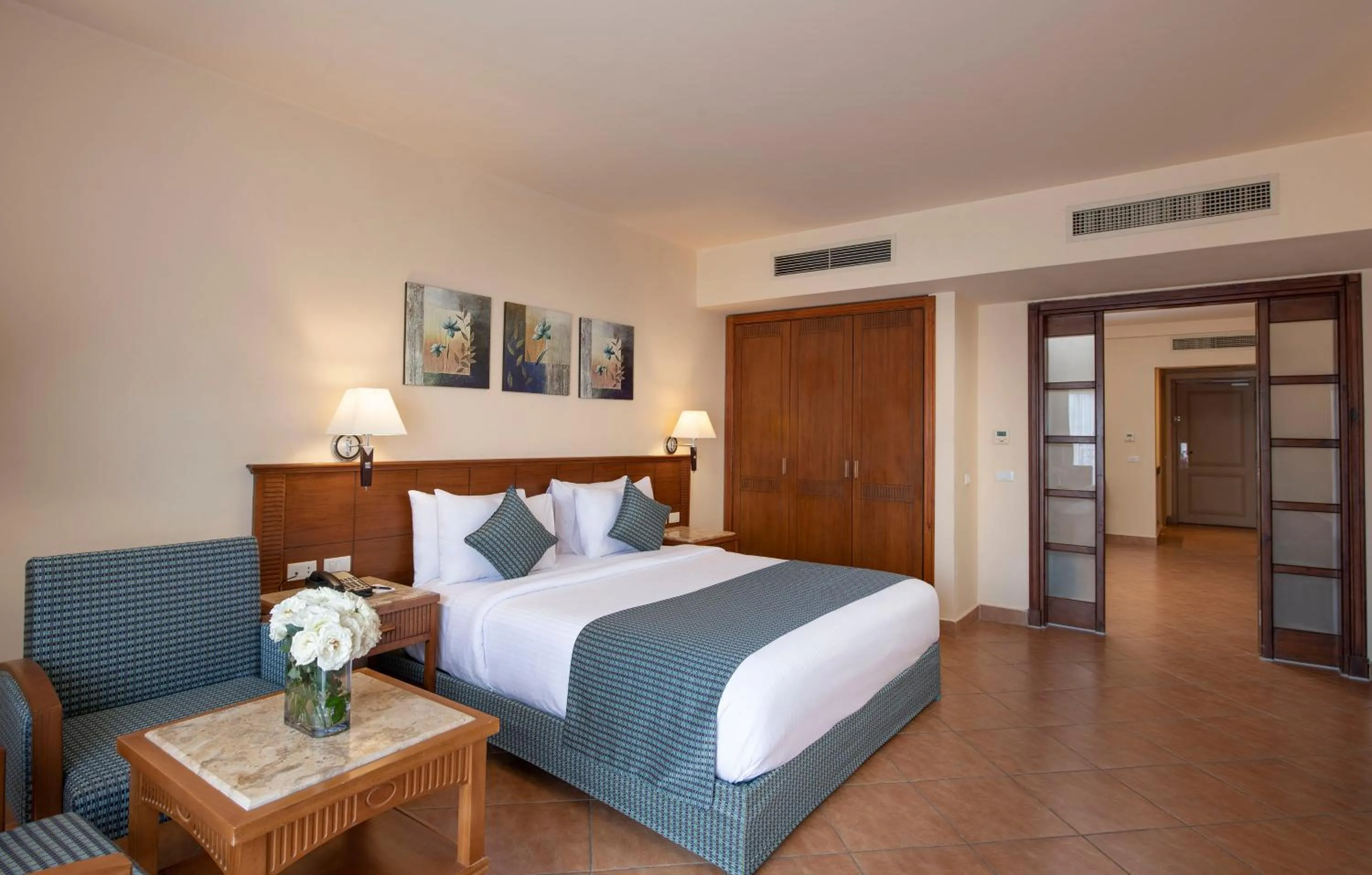 Bedroom, Bed in Charmillion Club Aquapark