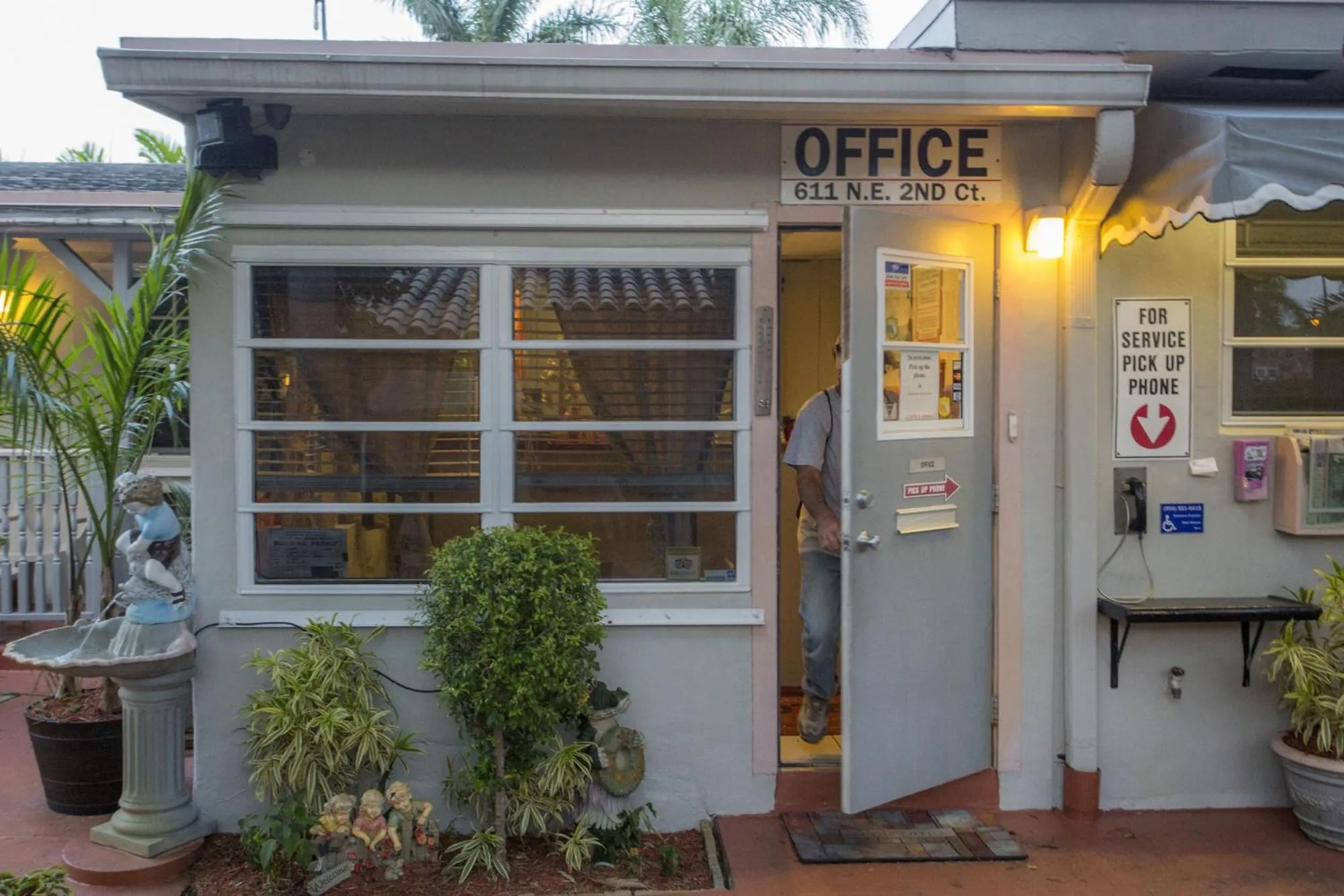 Richard's Motel Extended Stay