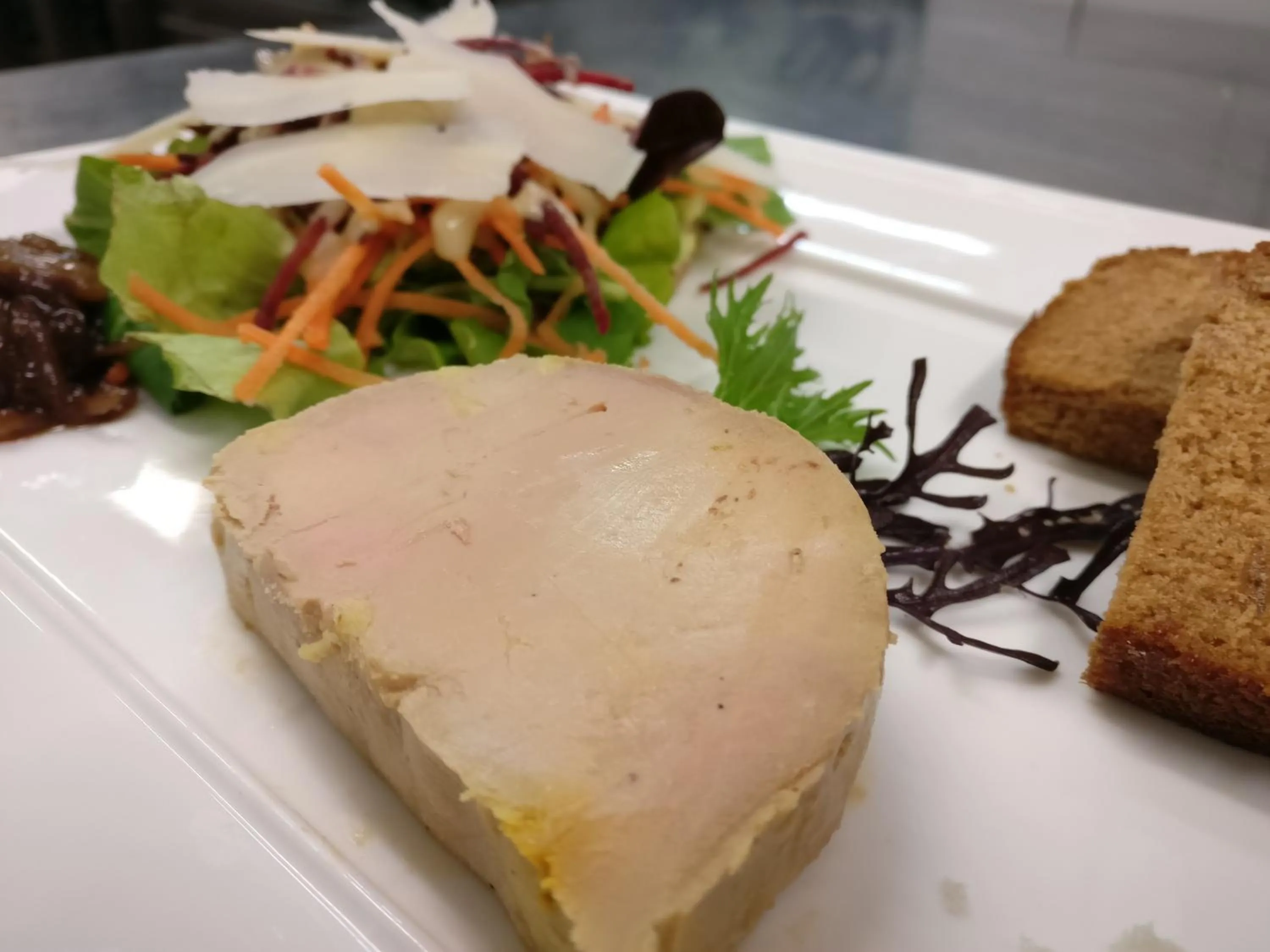 Food close-up in Auberge du Grand Chêne