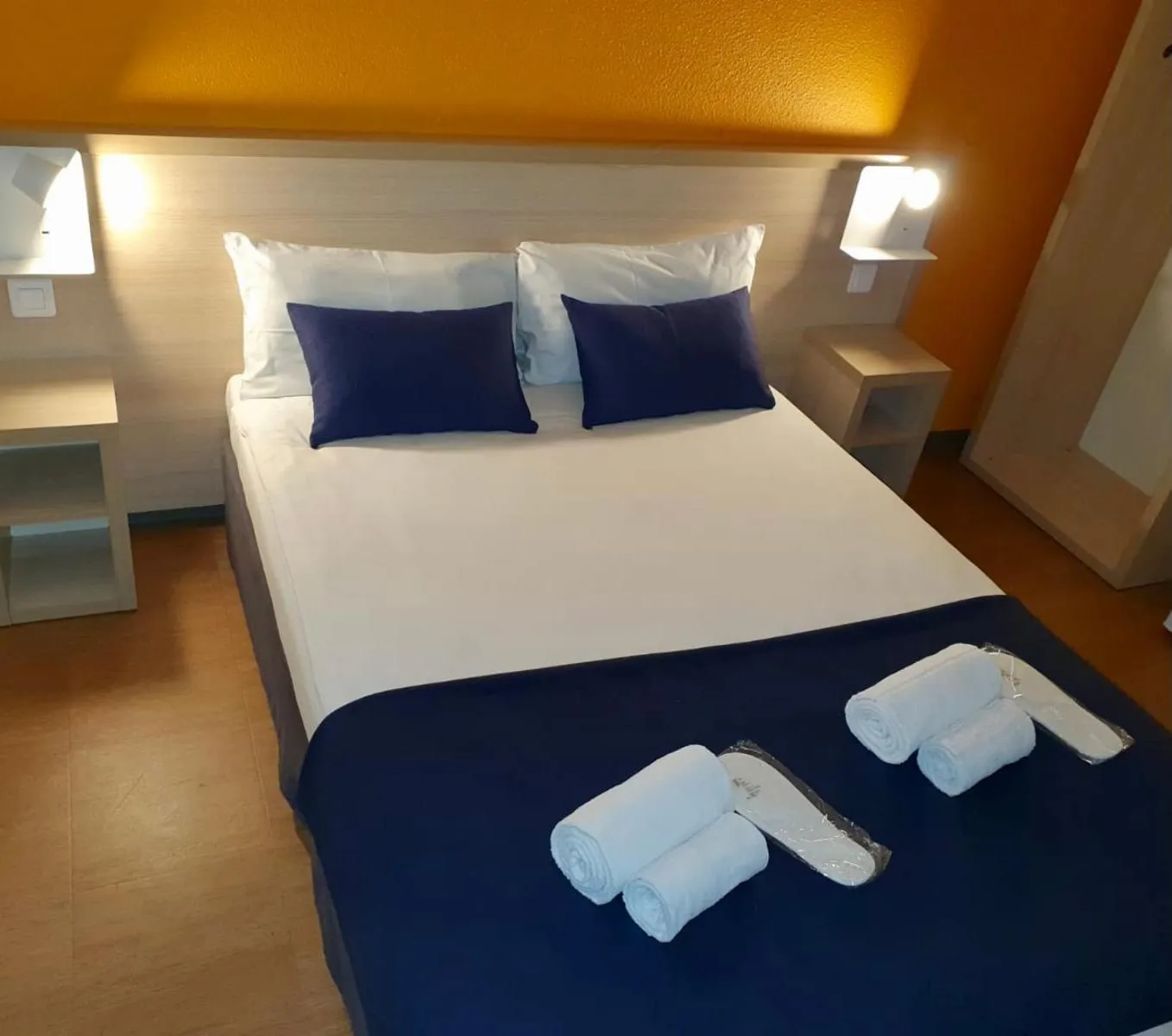 Bed in Budget Hotel Melun Sud - Dammarie Les Lys