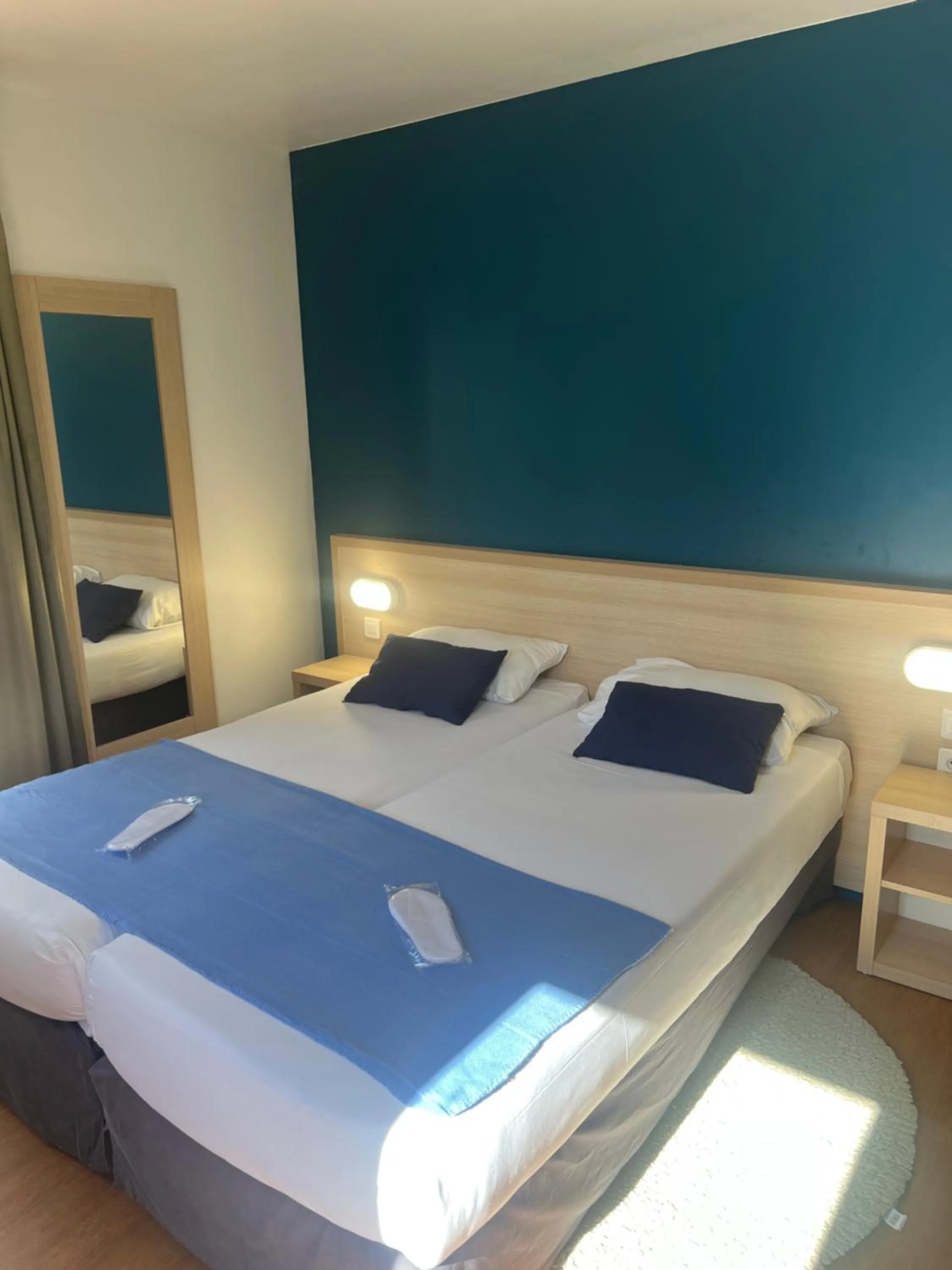 Bed in Budget Hotel Melun Sud - Dammarie Les Lys