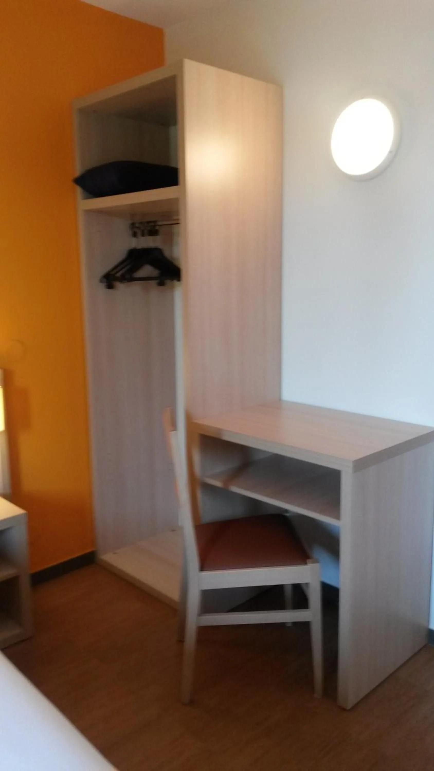 Seating area, Bed in Budget Hotel Melun Sud - Dammarie Les Lys