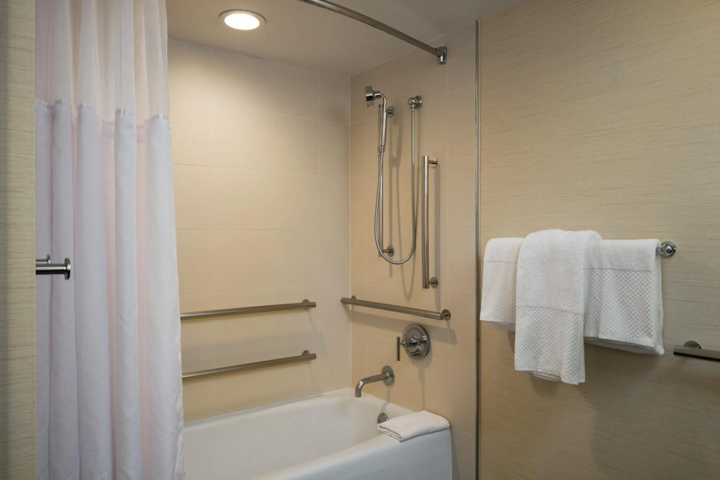 Shower in Hilton Waikoloa Village