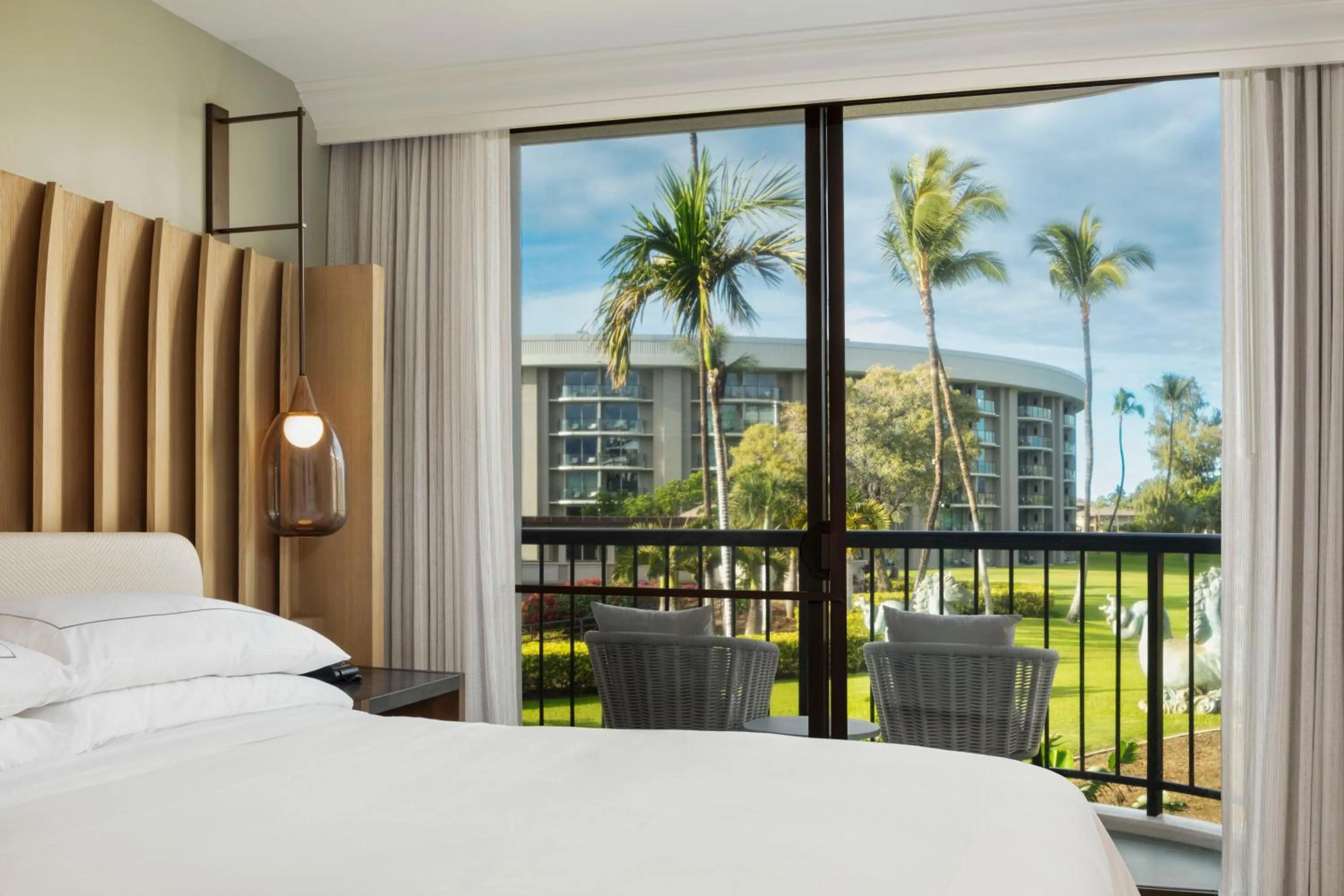 Bed in Hilton Waikoloa Village