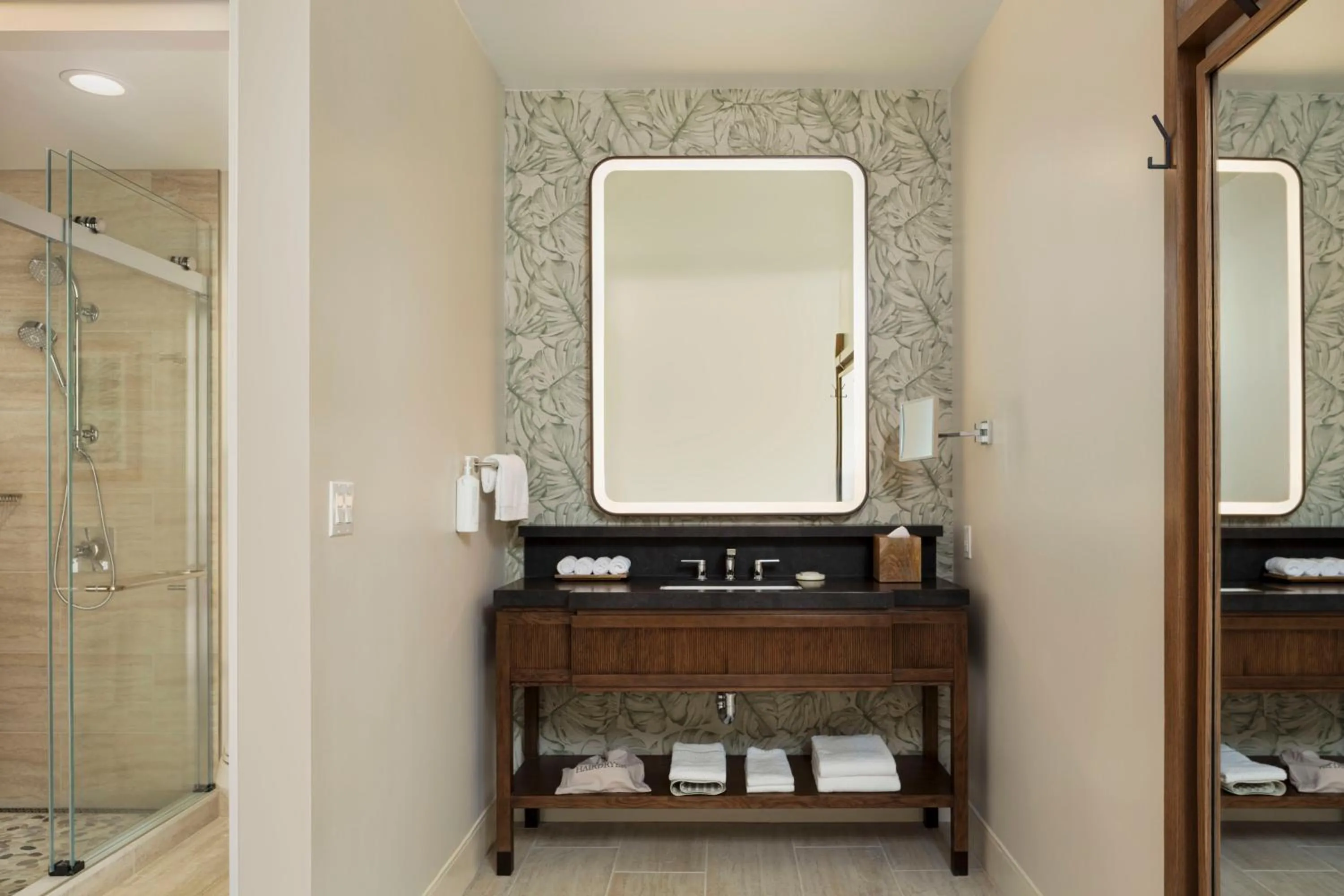 Shower in Hilton Waikoloa Village