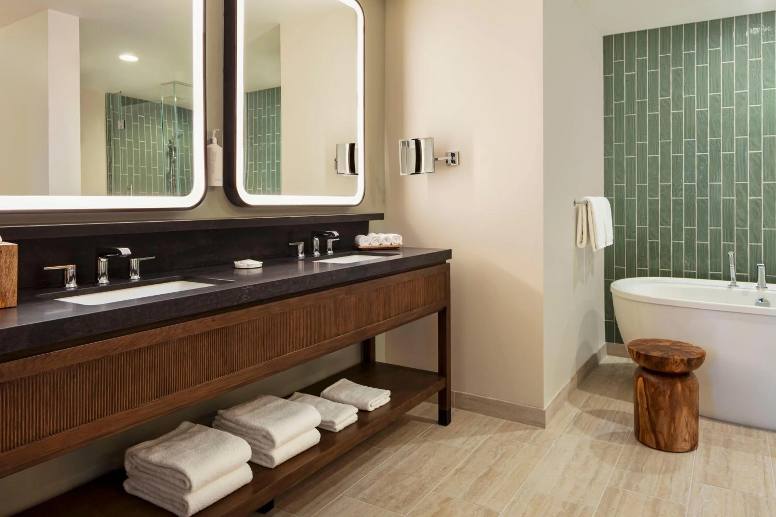 Bathroom in Hilton Waikoloa Village