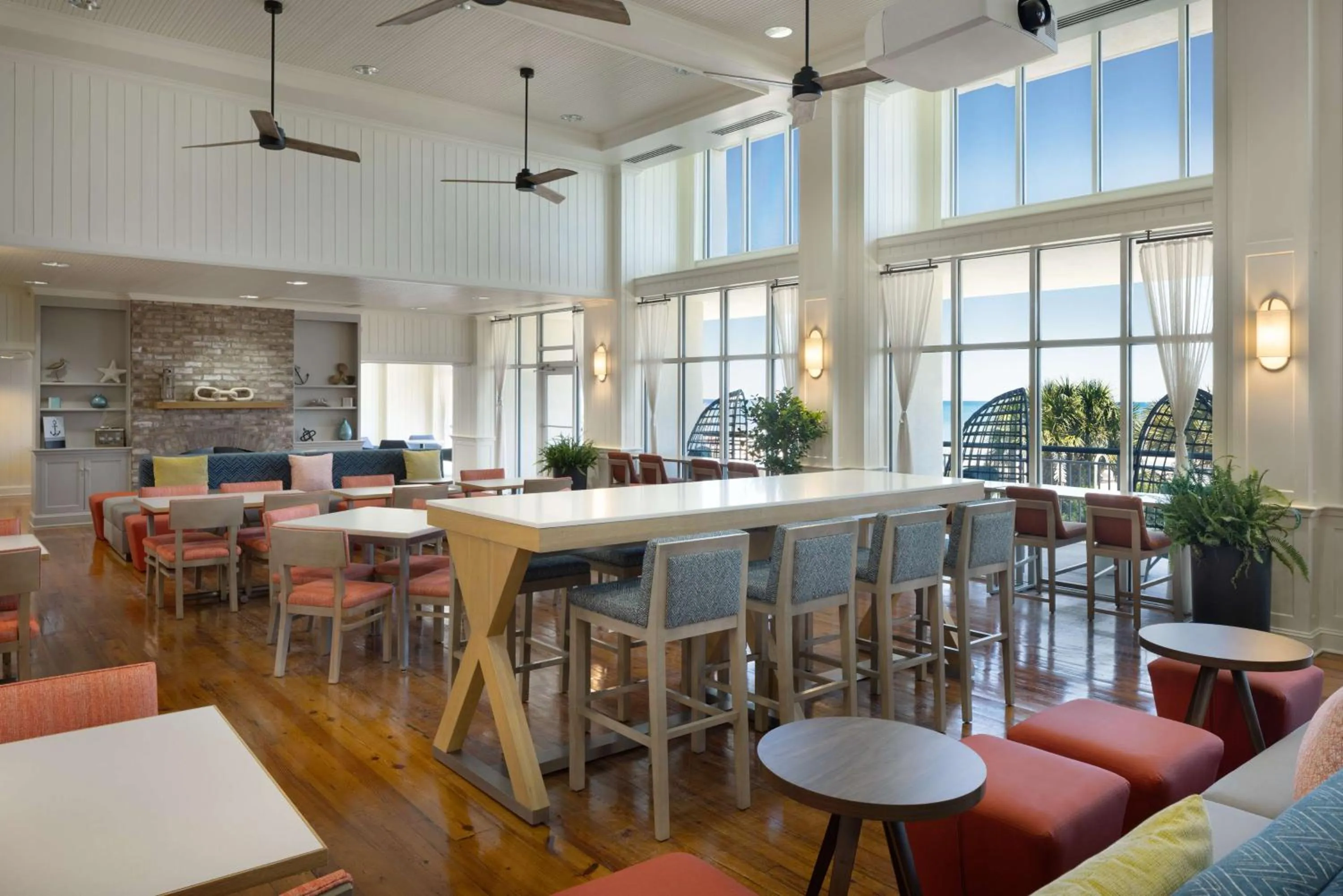 Breakfast in Hampton Inn & Suites Myrtle Beach Oceanfront