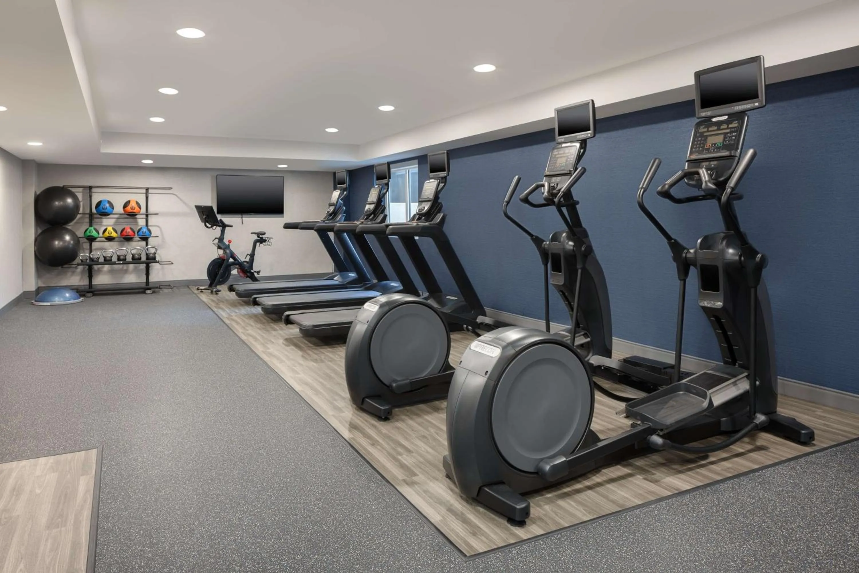Fitness centre/facilities in Hampton Inn & Suites Myrtle Beach Oceanfront