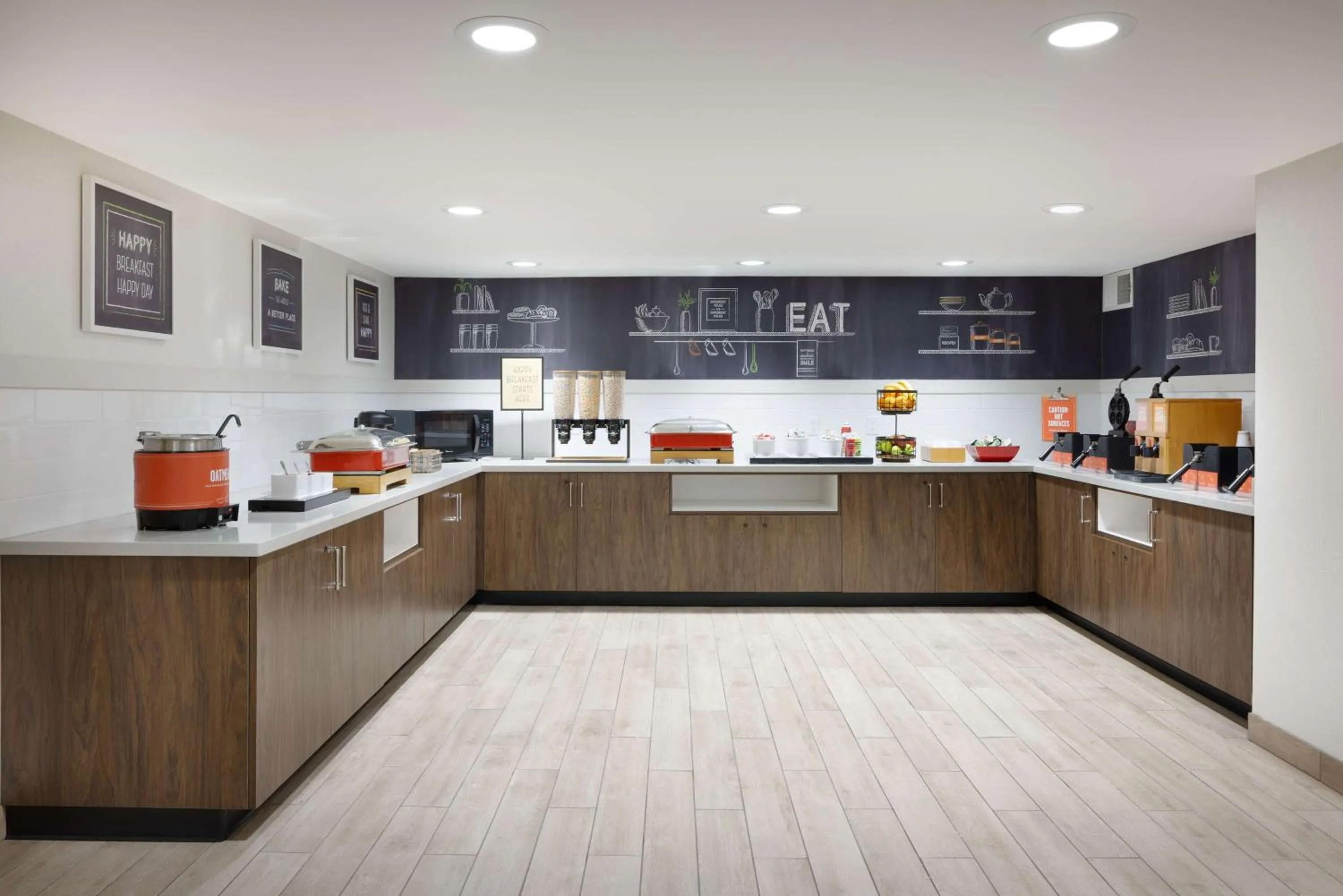 Breakfast in Hampton Inn & Suites Myrtle Beach Oceanfront