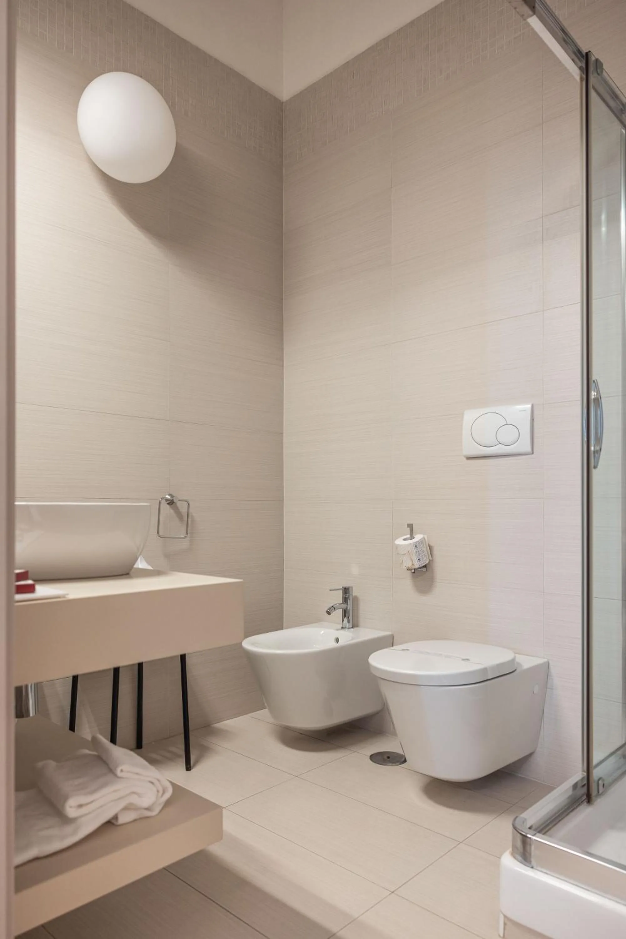 Toilet in Palazzo Indelli