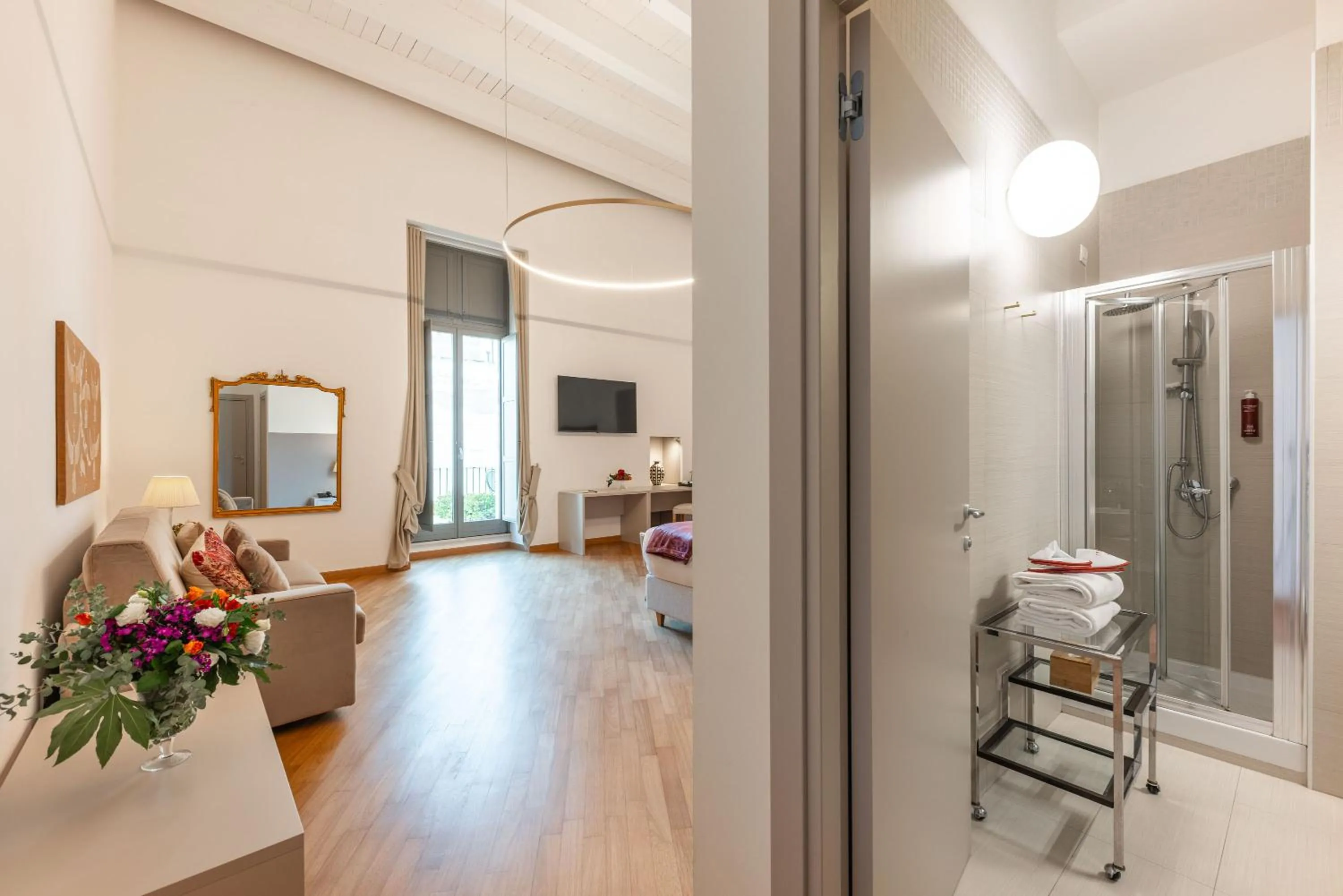 Shower in Palazzo Indelli