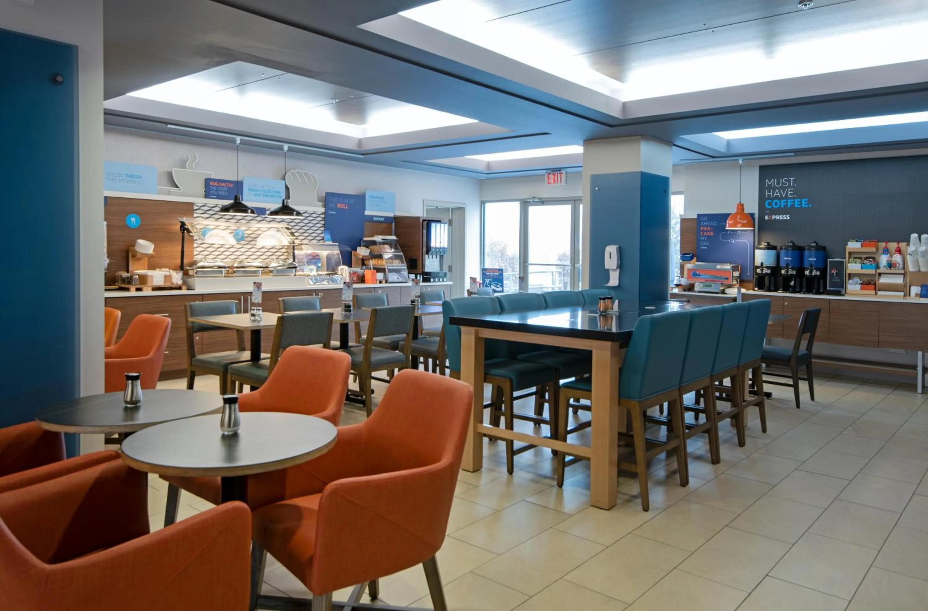 Buffet breakfast in Holiday Inn Express Kamloops by IHG