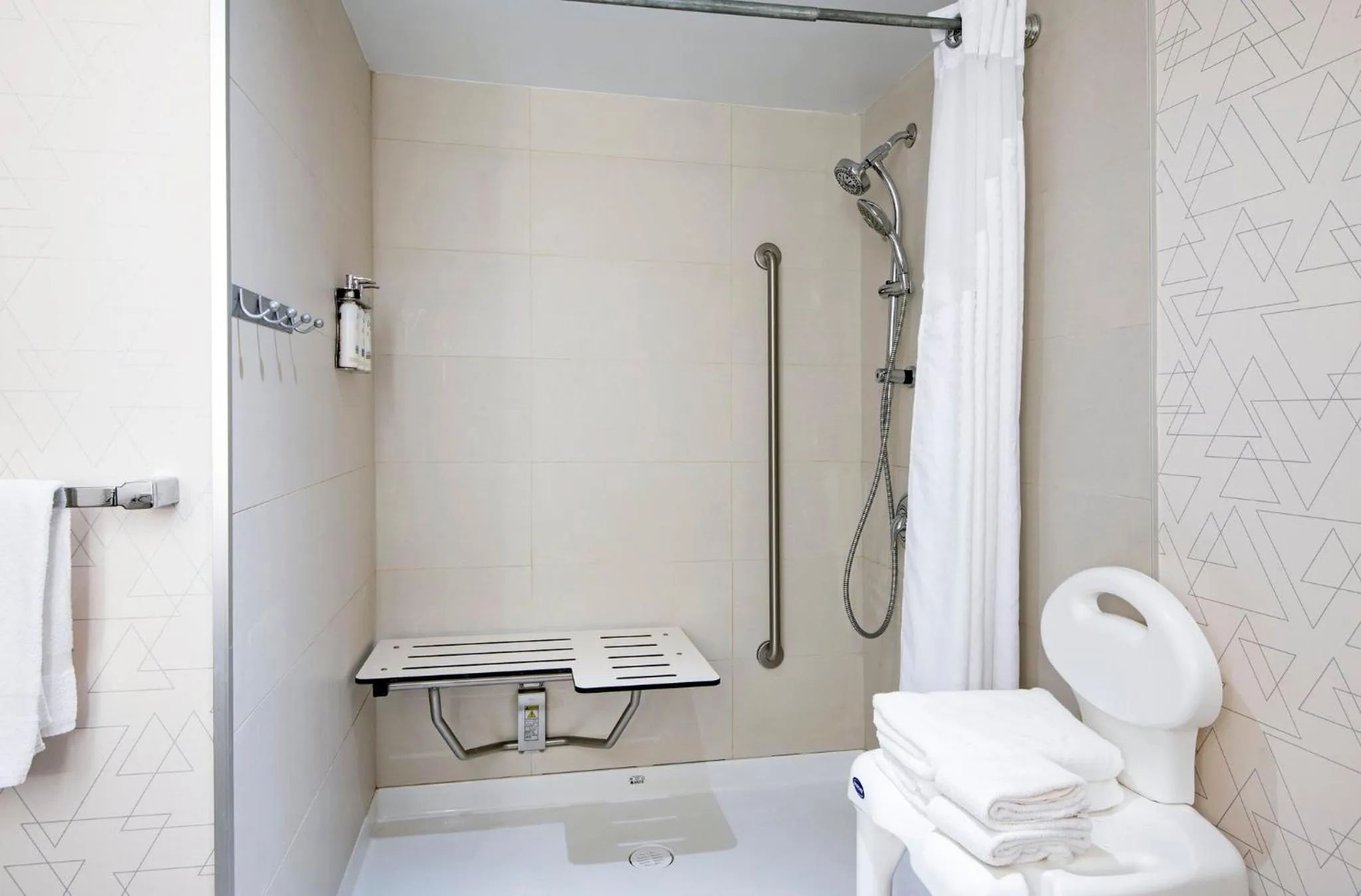 Photo of the whole room in Holiday Inn Express Kamloops by IHG