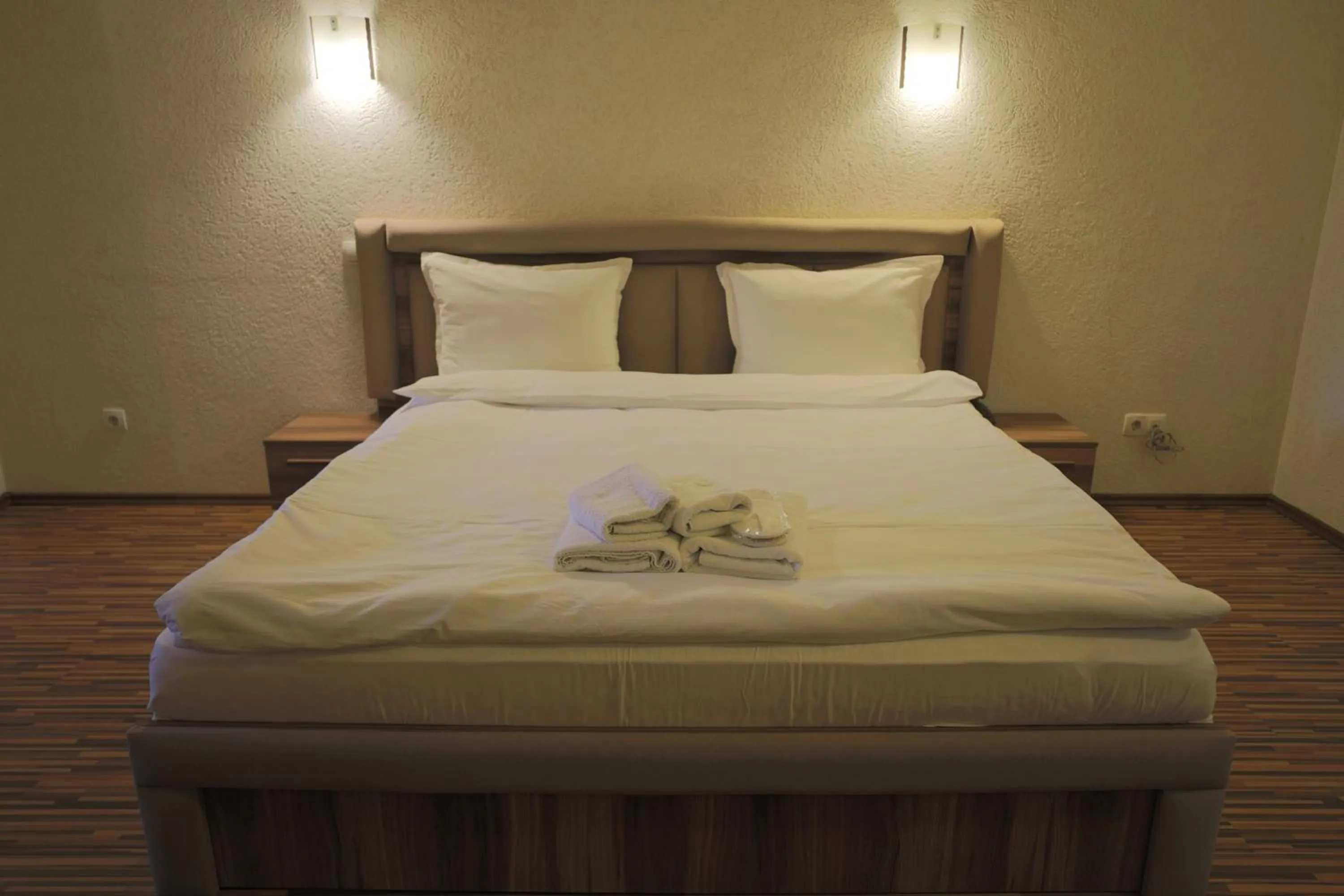 Bedroom, Bed in Hotel Denis