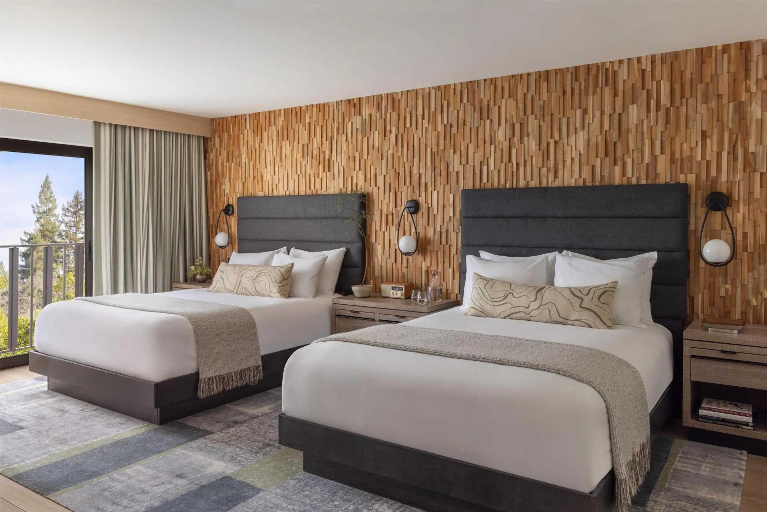 Bed in Casa Mani Resort Napa Valley, Curio Collection By Hilton