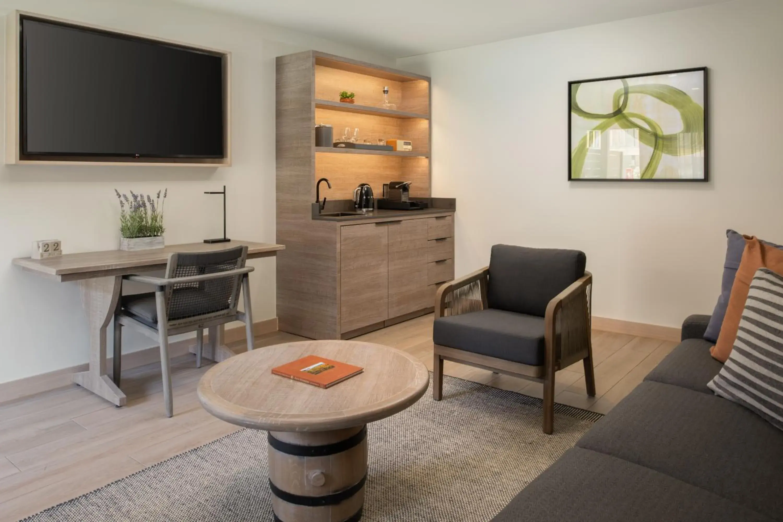 Luxury Suite with Two Queen Beds and Soaking Tub - Pool View in Embassy Suites by Hilton Napa Valley Luxury Suite with Two Queen Beds and Soaking Tub - Pool View in Embassy Suites by Hilton Napa Valley