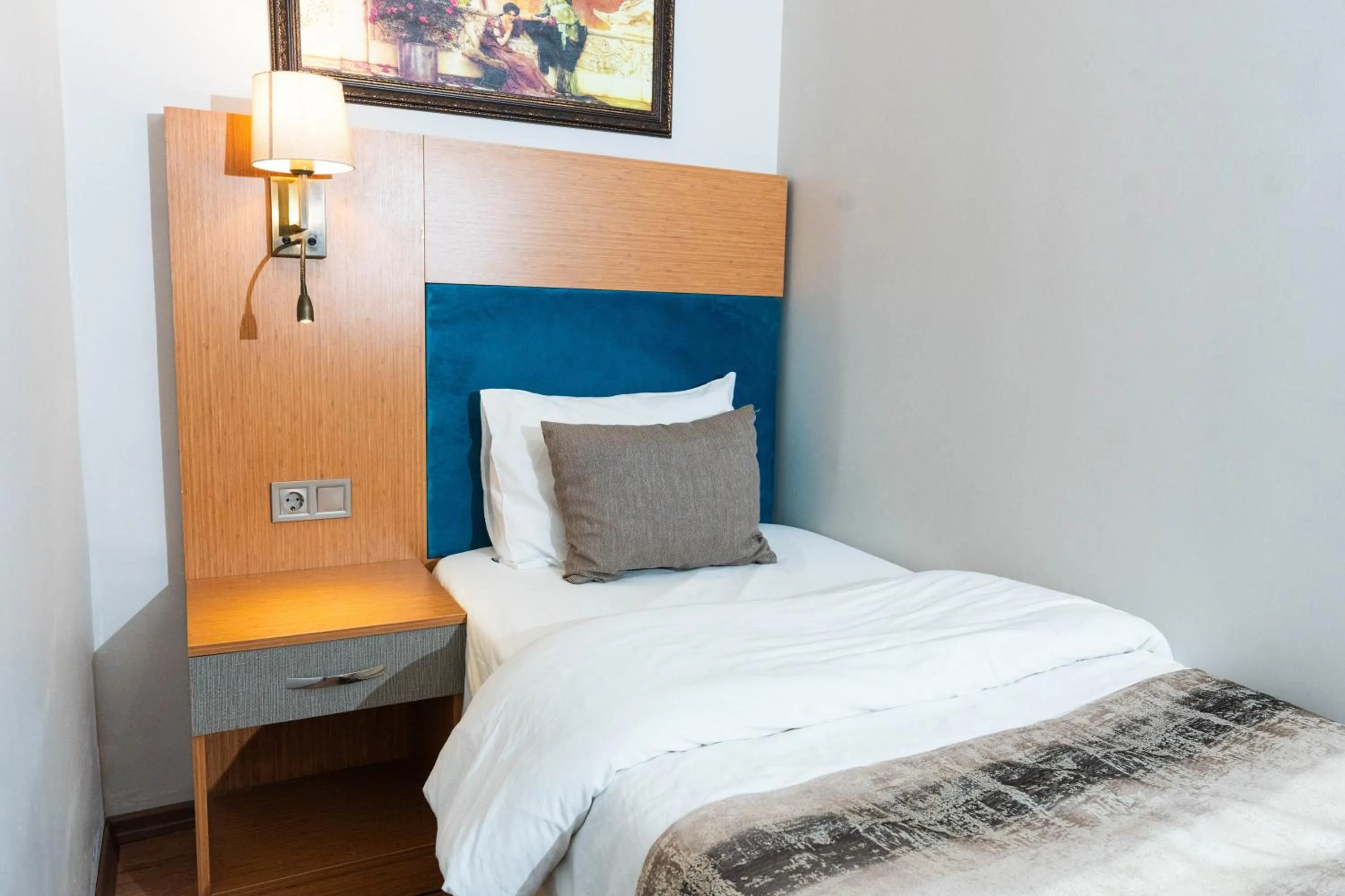 Bed in Seatanbul Hotel