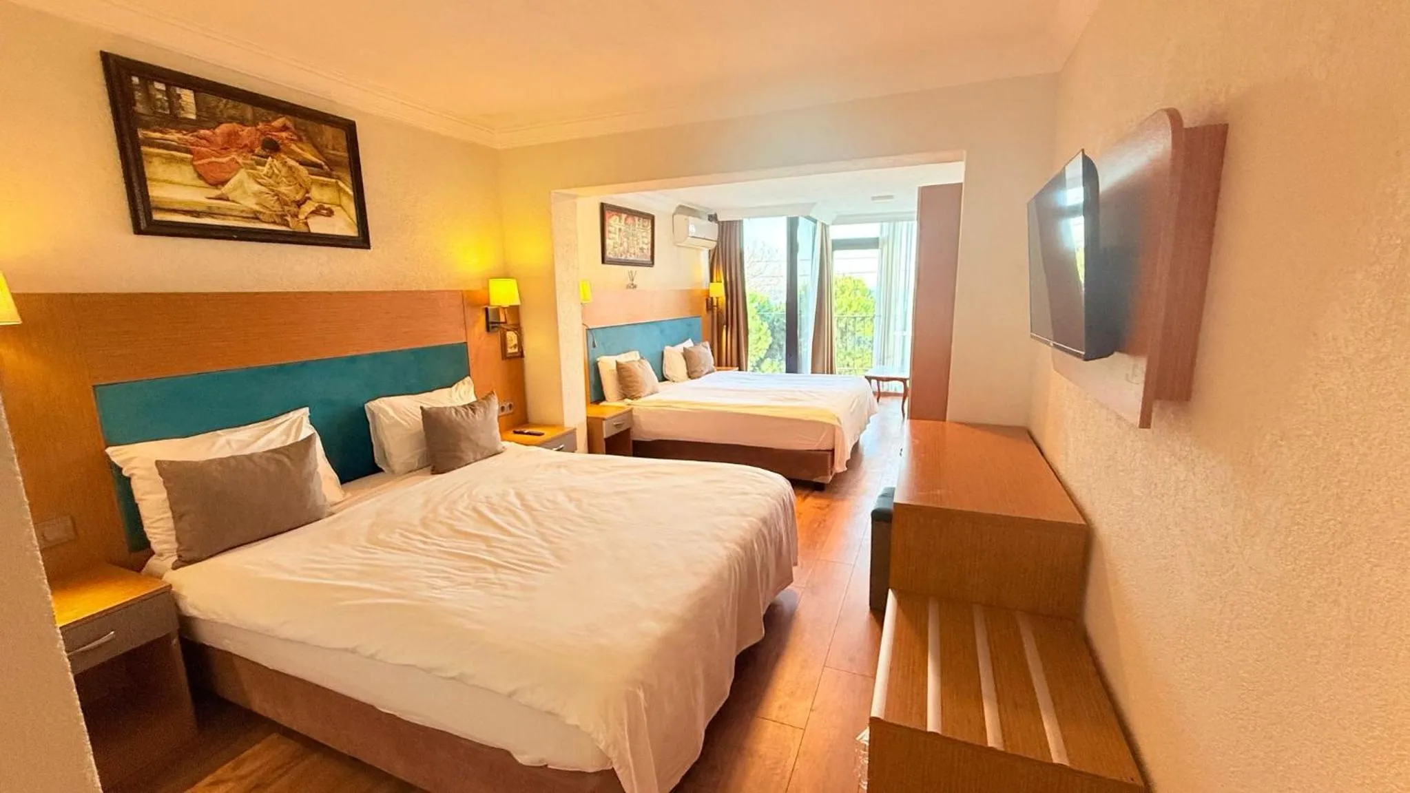 Bed in Seatanbul Hotel