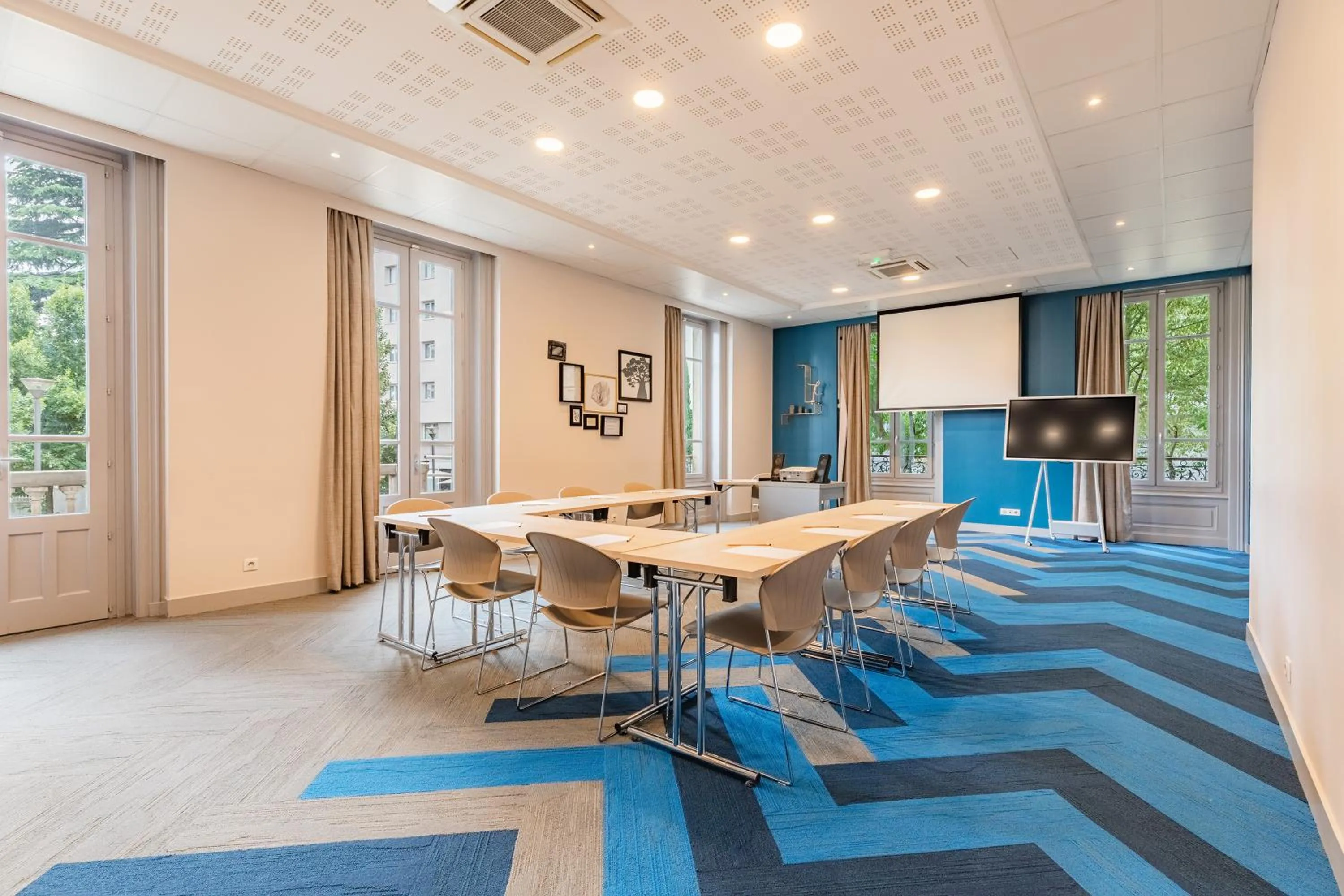 Meeting/conference room in Appart’City Confort Lyon Cité Internationale