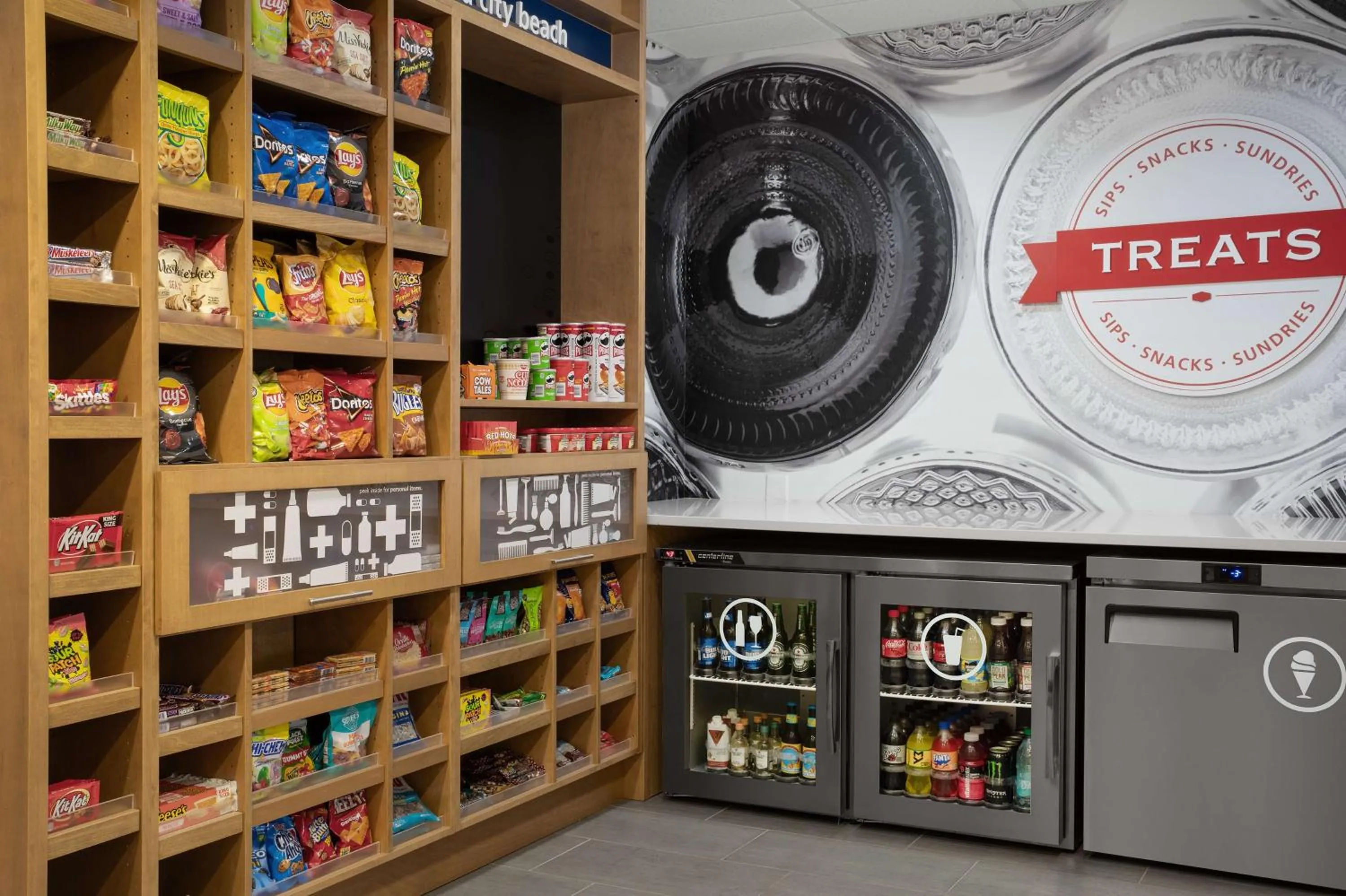 Restaurant/places to eat in Hampton Inn by Hilton Panama City Beach