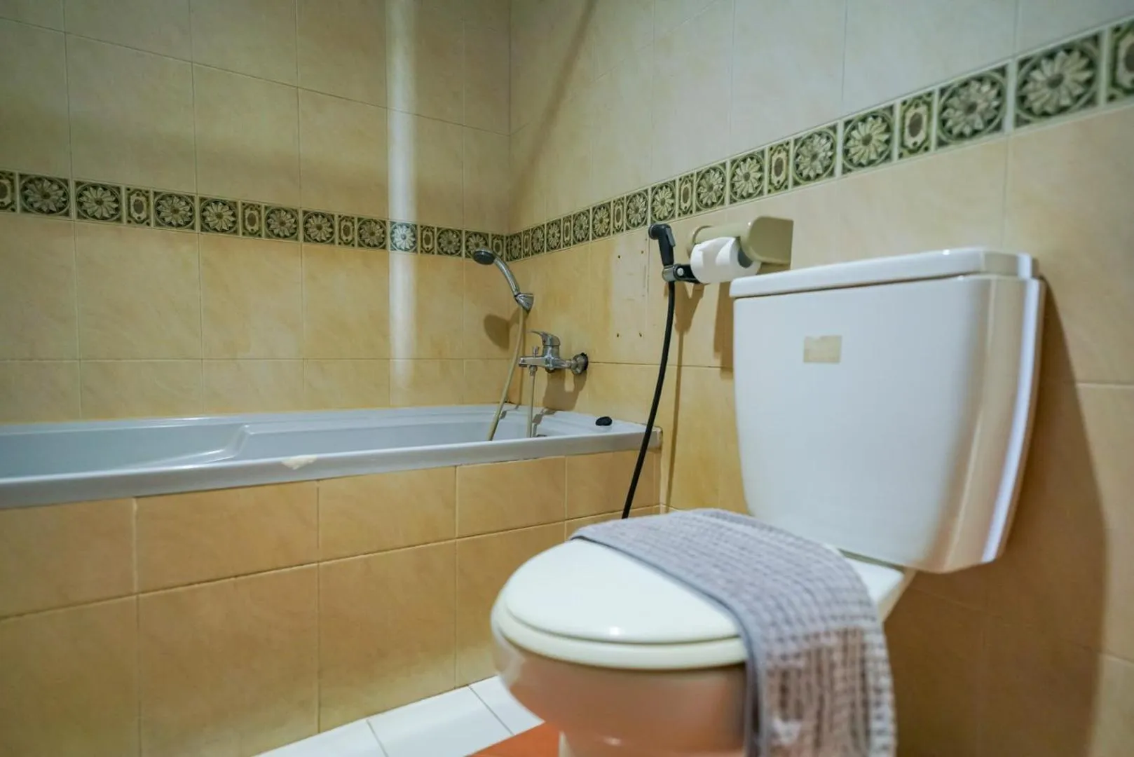 Bathroom in Urbanview by Millenium Hotel