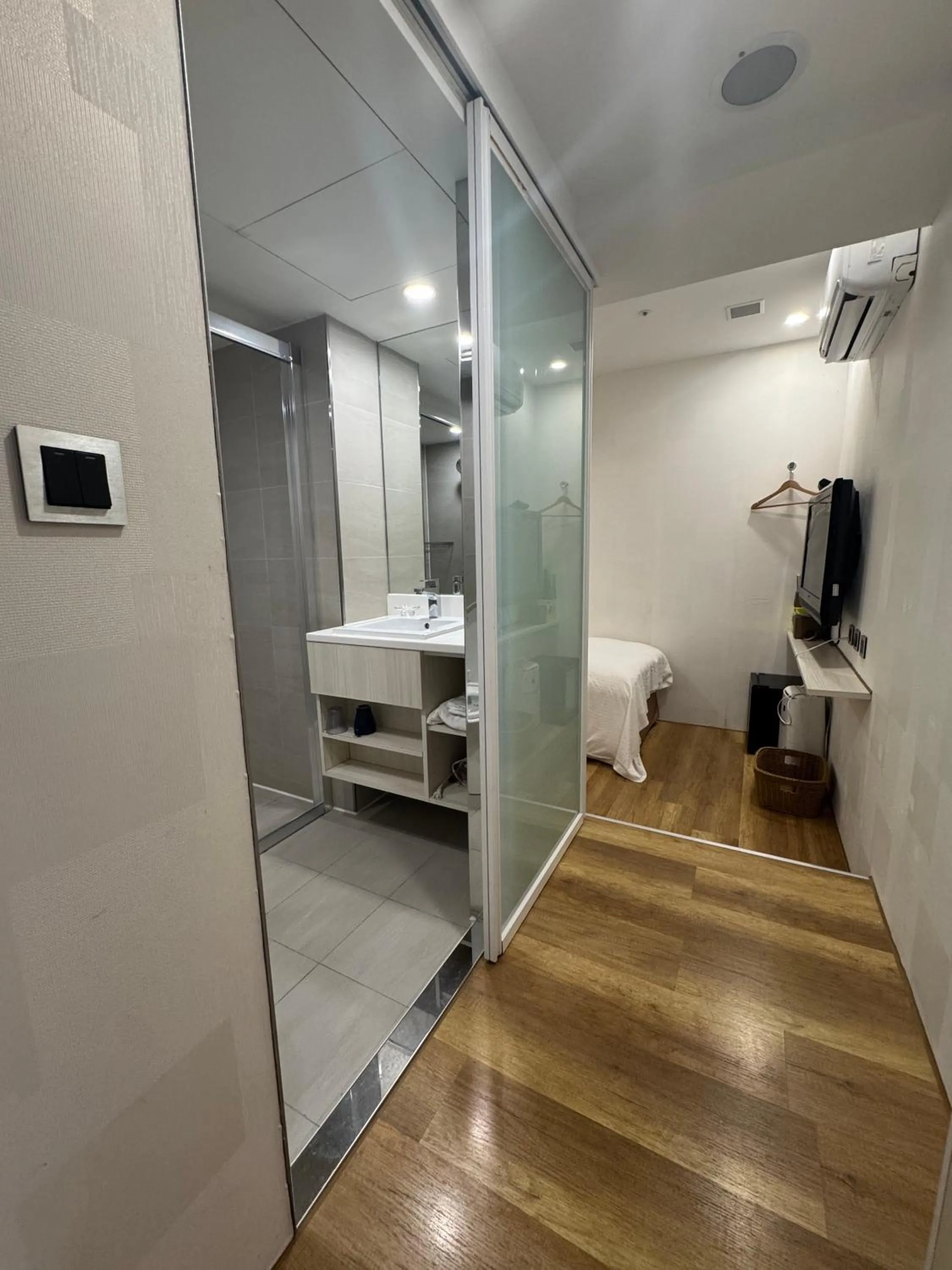 On site, Bed in Apause Inn