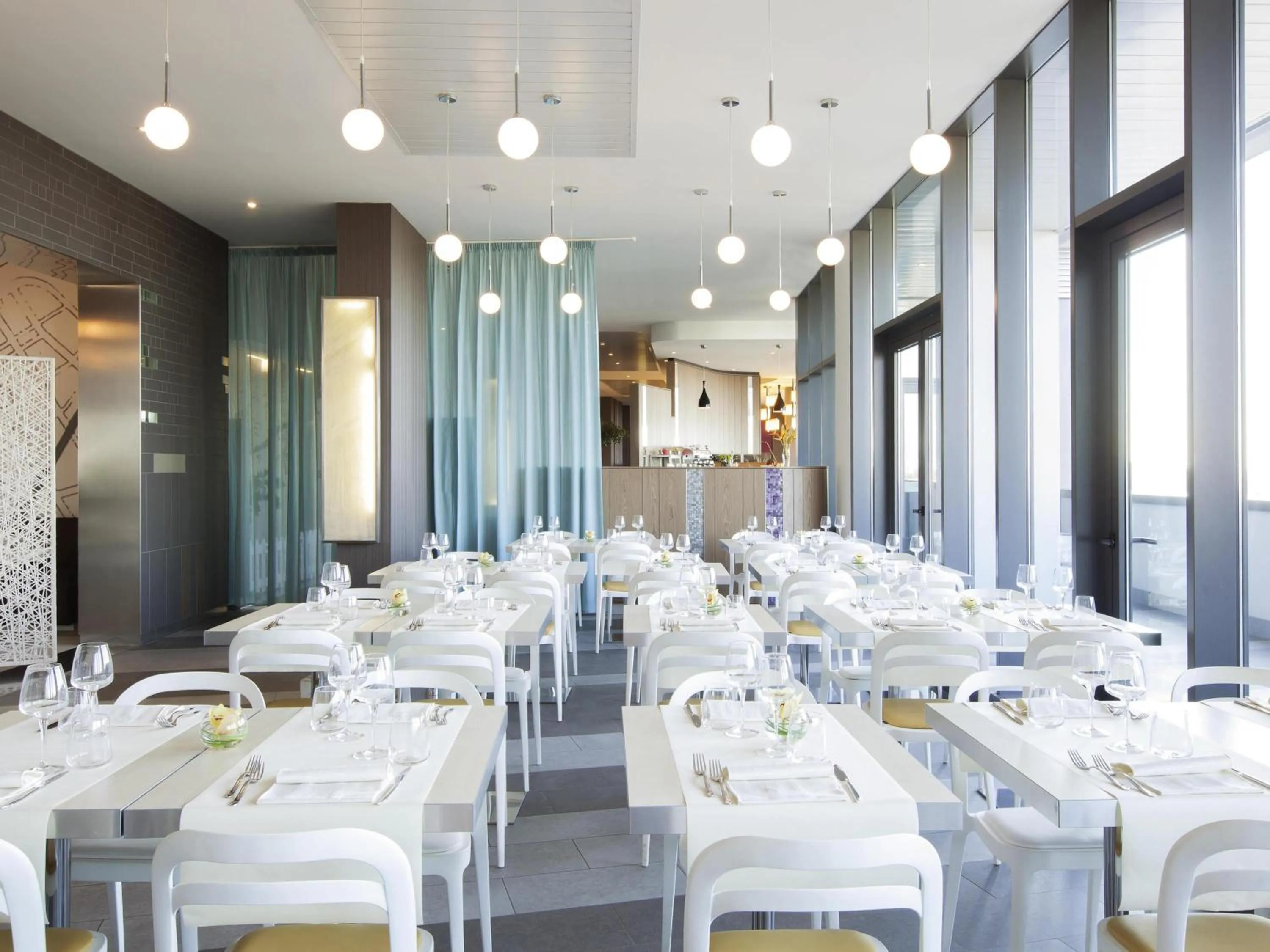 Restaurant/places to eat in Ibis Styles Roma Eur