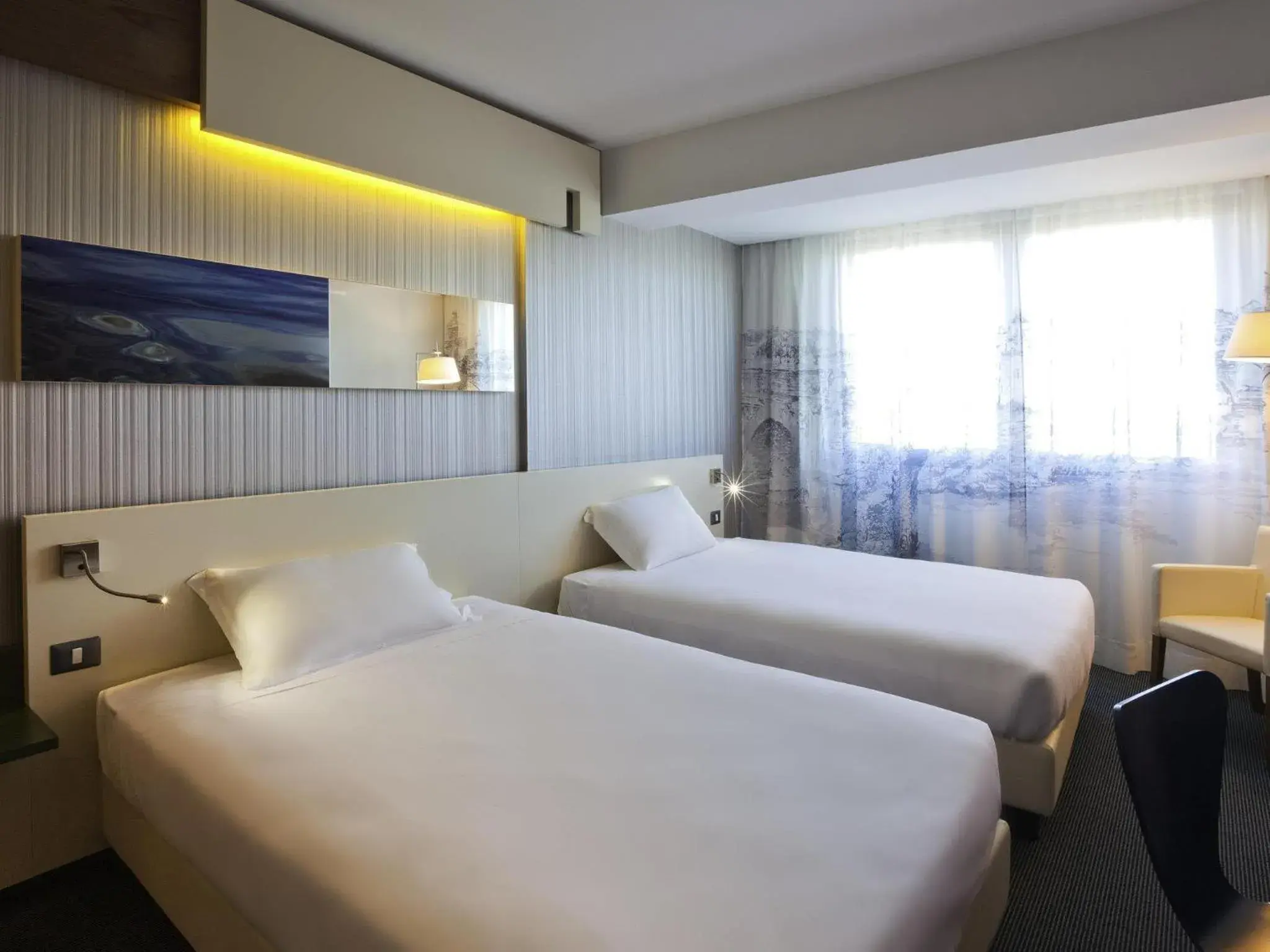 Superior Room with Two Double Beds in Ibis Styles Roma Eur Superior Room with Two Double Beds in Ibis Styles Roma Eur