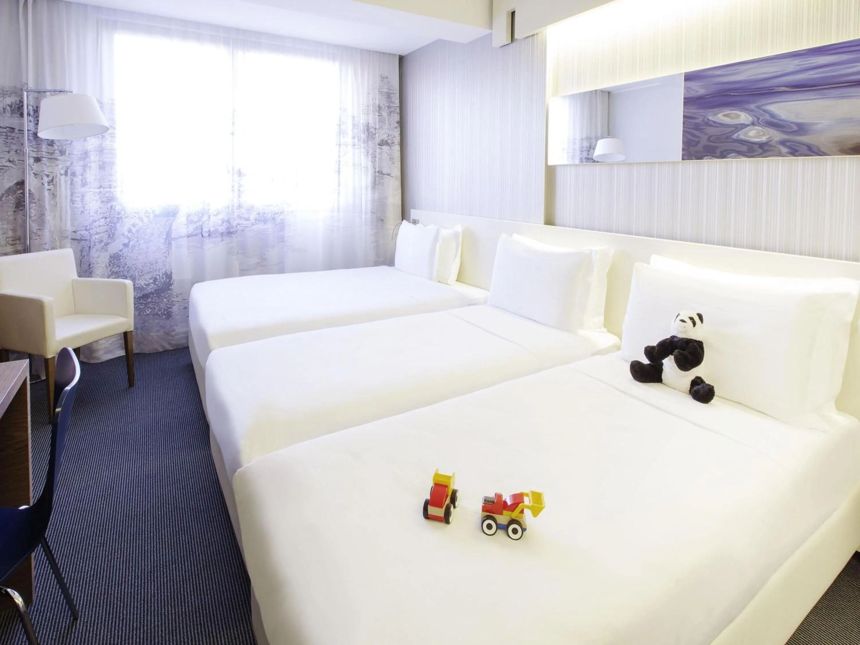 Bedroom, Bed in Ibis Styles Roma Eur