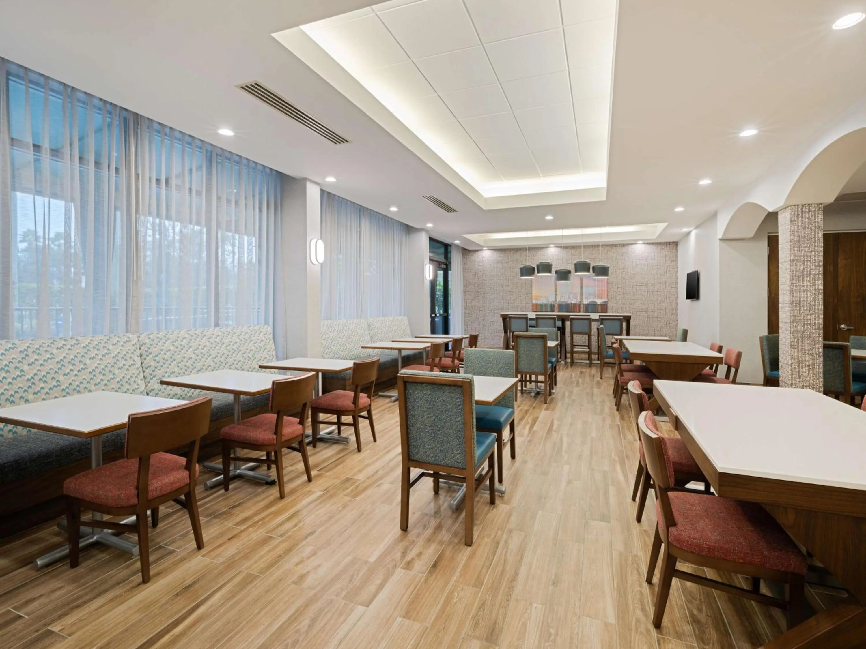 Breakfast in Hampton Inn West Palm Beach-Florida Turnpike