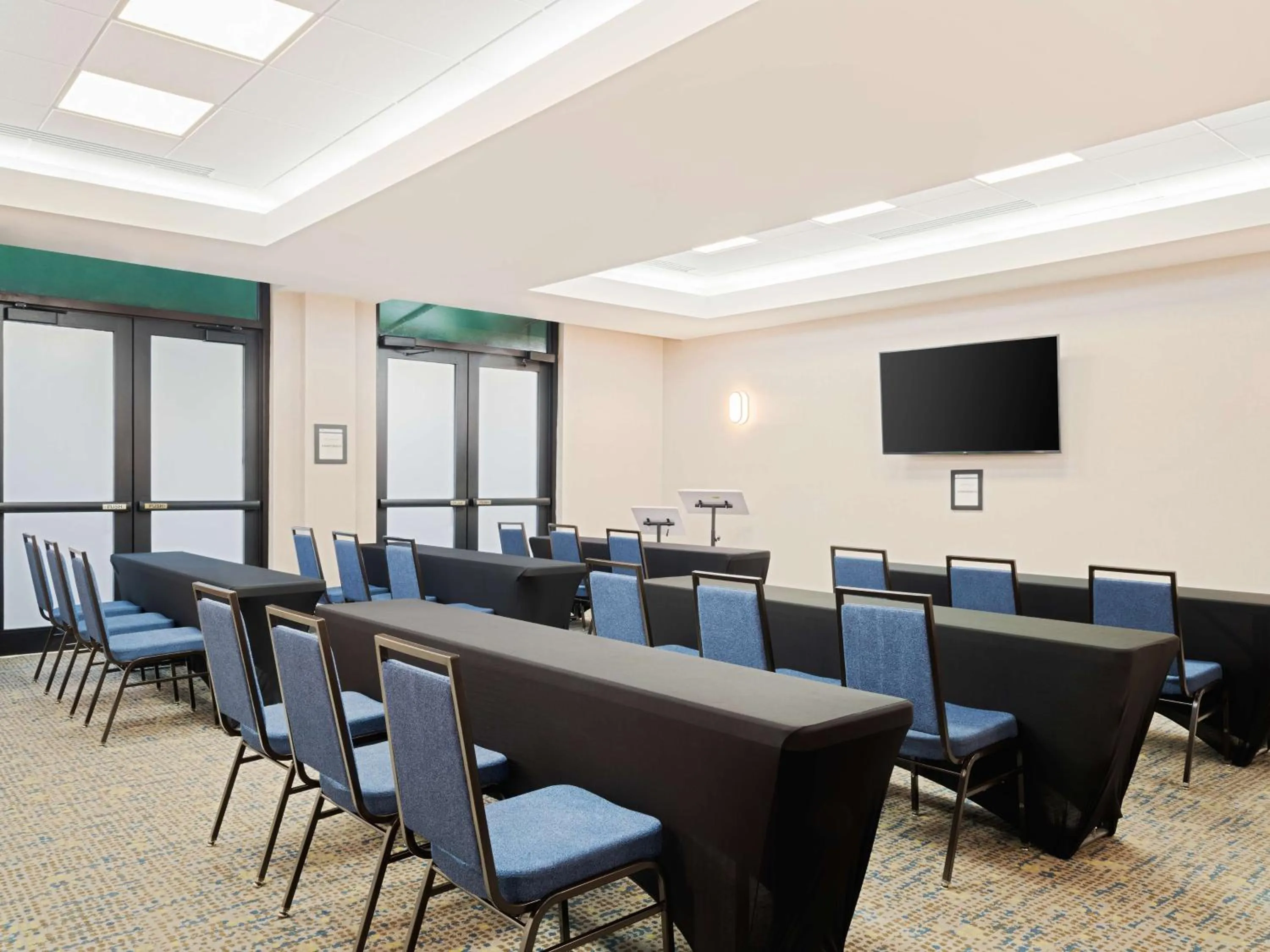Meeting/conference room in Hampton Inn West Palm Beach-Florida Turnpike