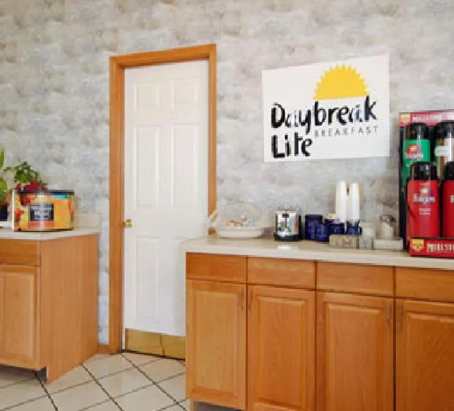 Days Inn by Wyndham South Fort Worth