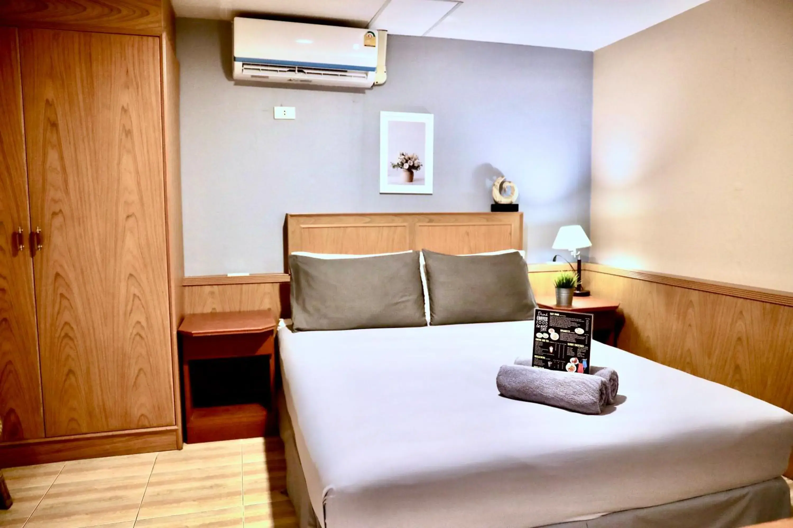 Budget Double Room - No Window in CHA AM MY HOUSE Resort Budget Double Room - No Window in CHA AM MY HOUSE Resort